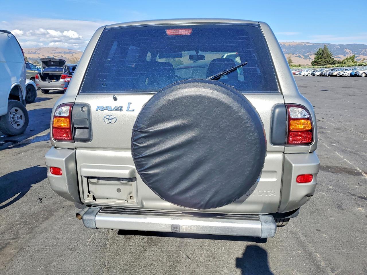 1999 Toyota Rav4 Base Серебряный vin: JT3GP10V2X7060783