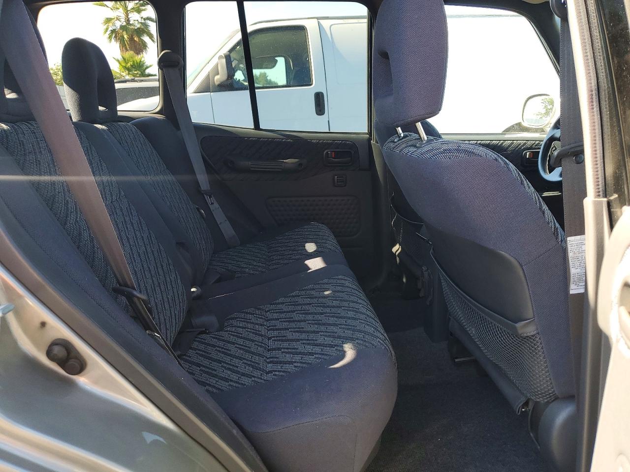 1999 Toyota Rav4 Base Серебряный vin: JT3GP10V2X7060783