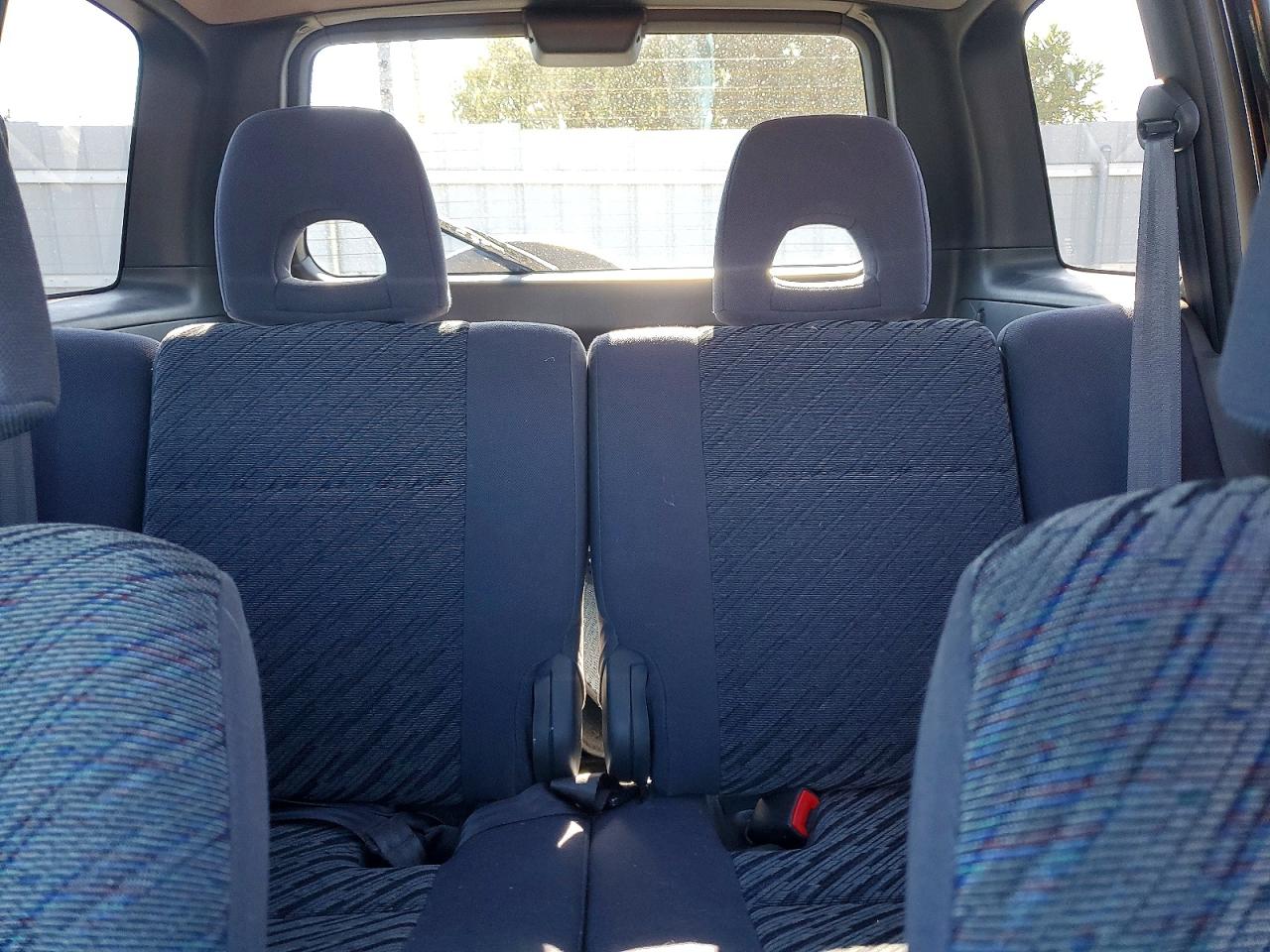 1999 Toyota Rav4 Base Серебряный vin: JT3GP10V2X7060783