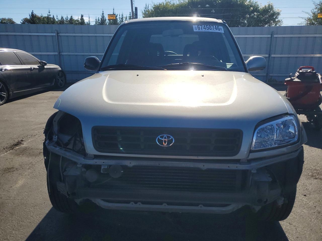 1999 Toyota Rav4 Base Серебряный vin: JT3GP10V2X7060783