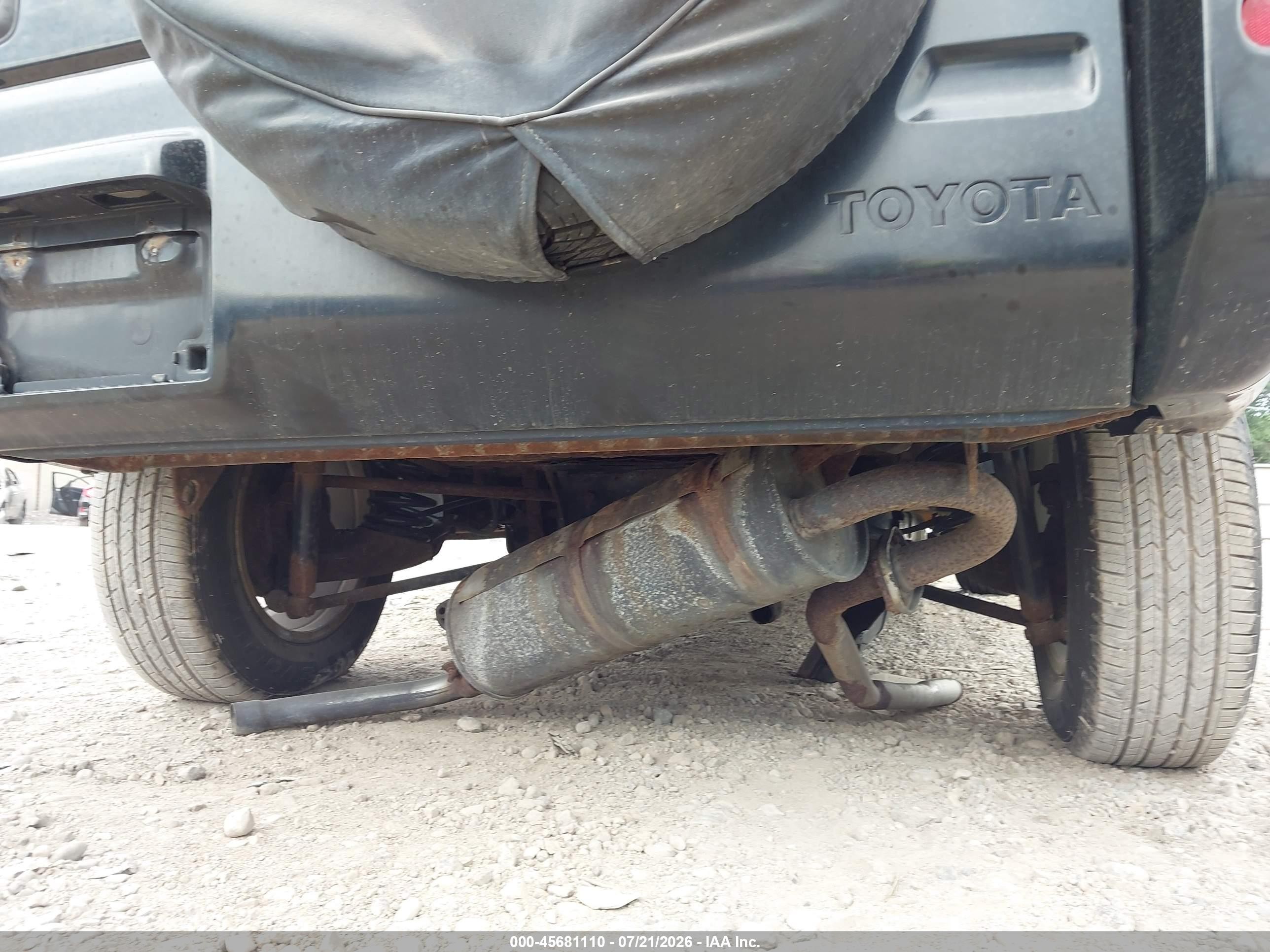 2000 Toyota Rav4   Black vin: JT3GP10V2Y7074412
