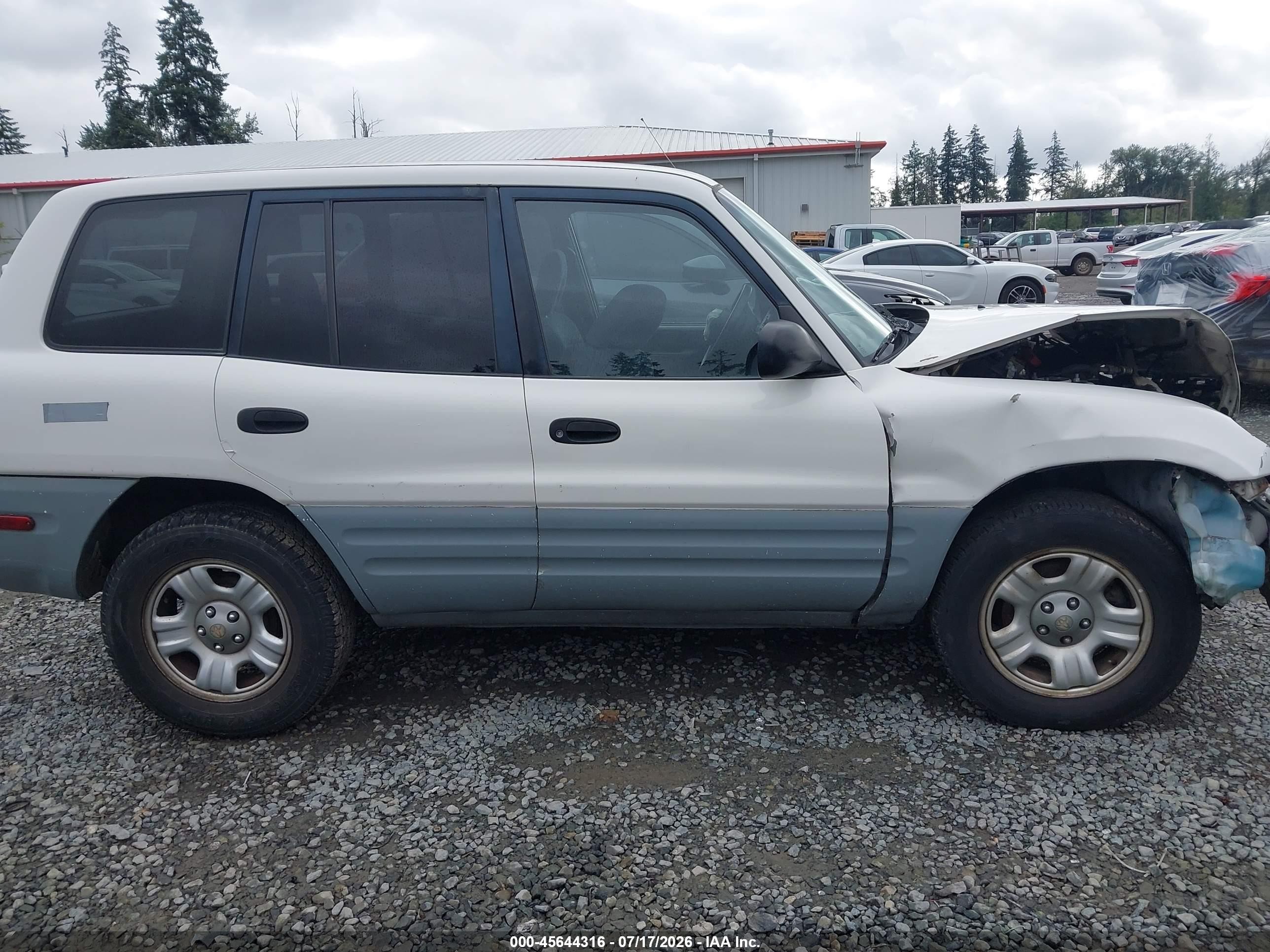 2000 Toyota Rav4   White vin: JT3GP10V2Y7077021