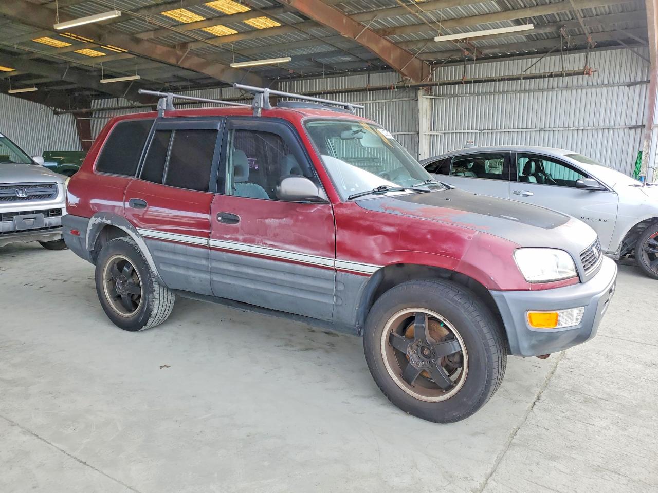 1998 Toyota Rav4 Base Red vin: JT3GP10V3W0032529