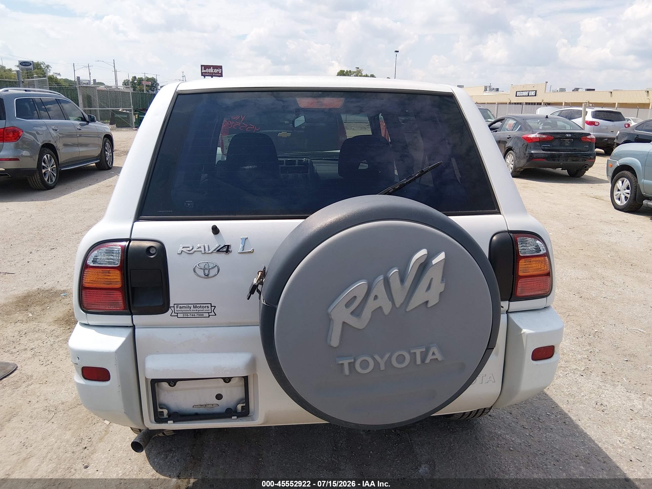 1999 Toyota Rav4   White vin: JT3GP10V4X7049462