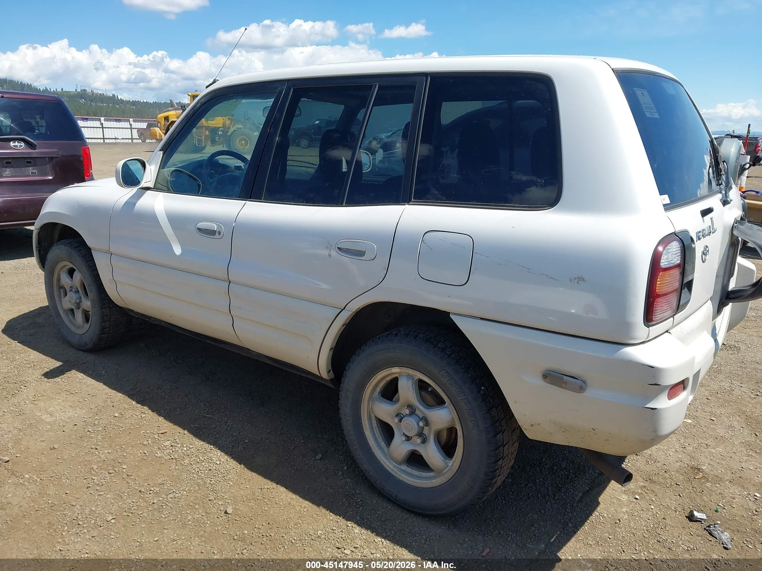 2000 Toyota Rav4   White vin: JT3GP10V4Y7071690