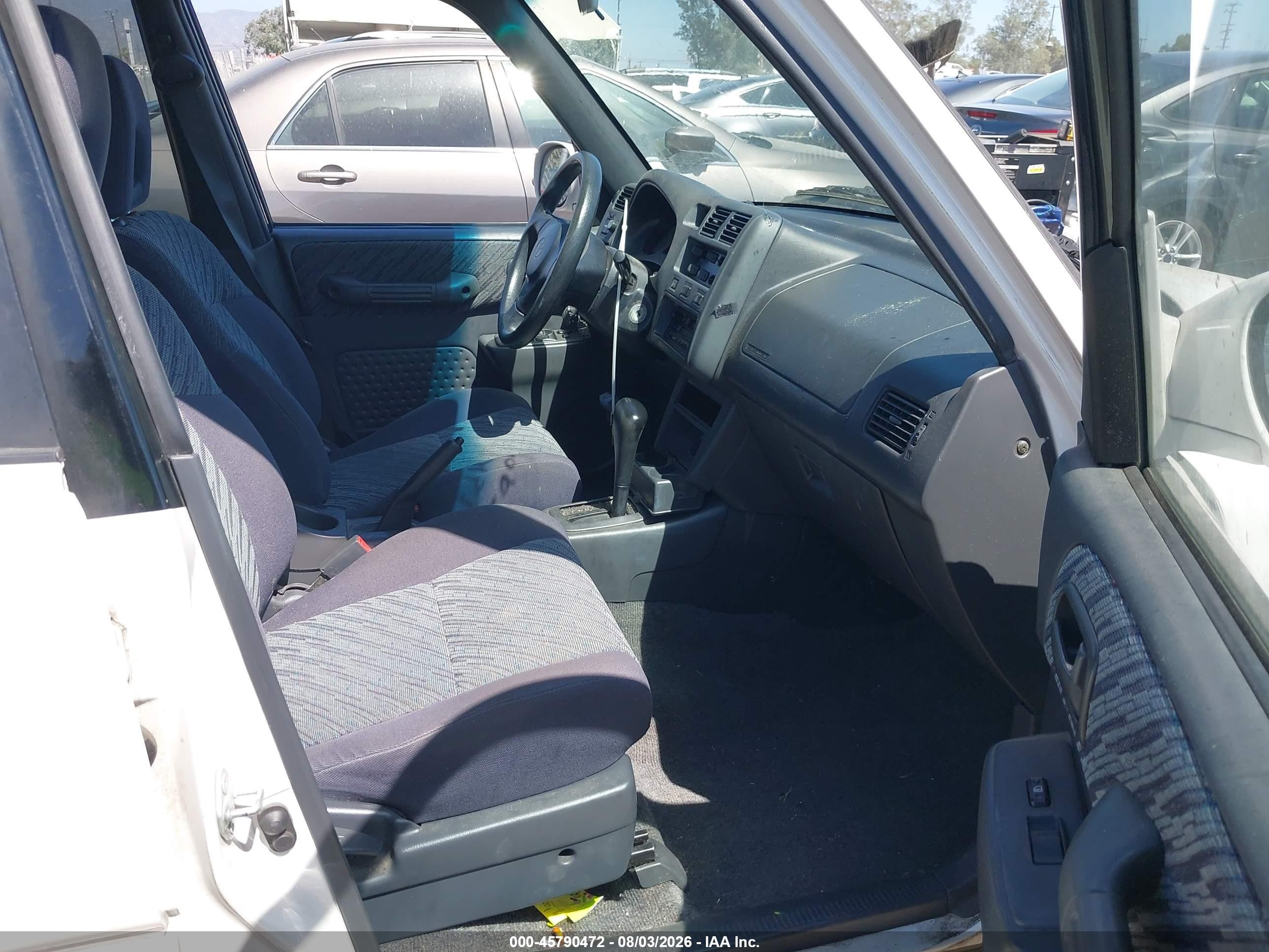 1999 Toyota Rav4   White vin: JT3GP10V5X7053553