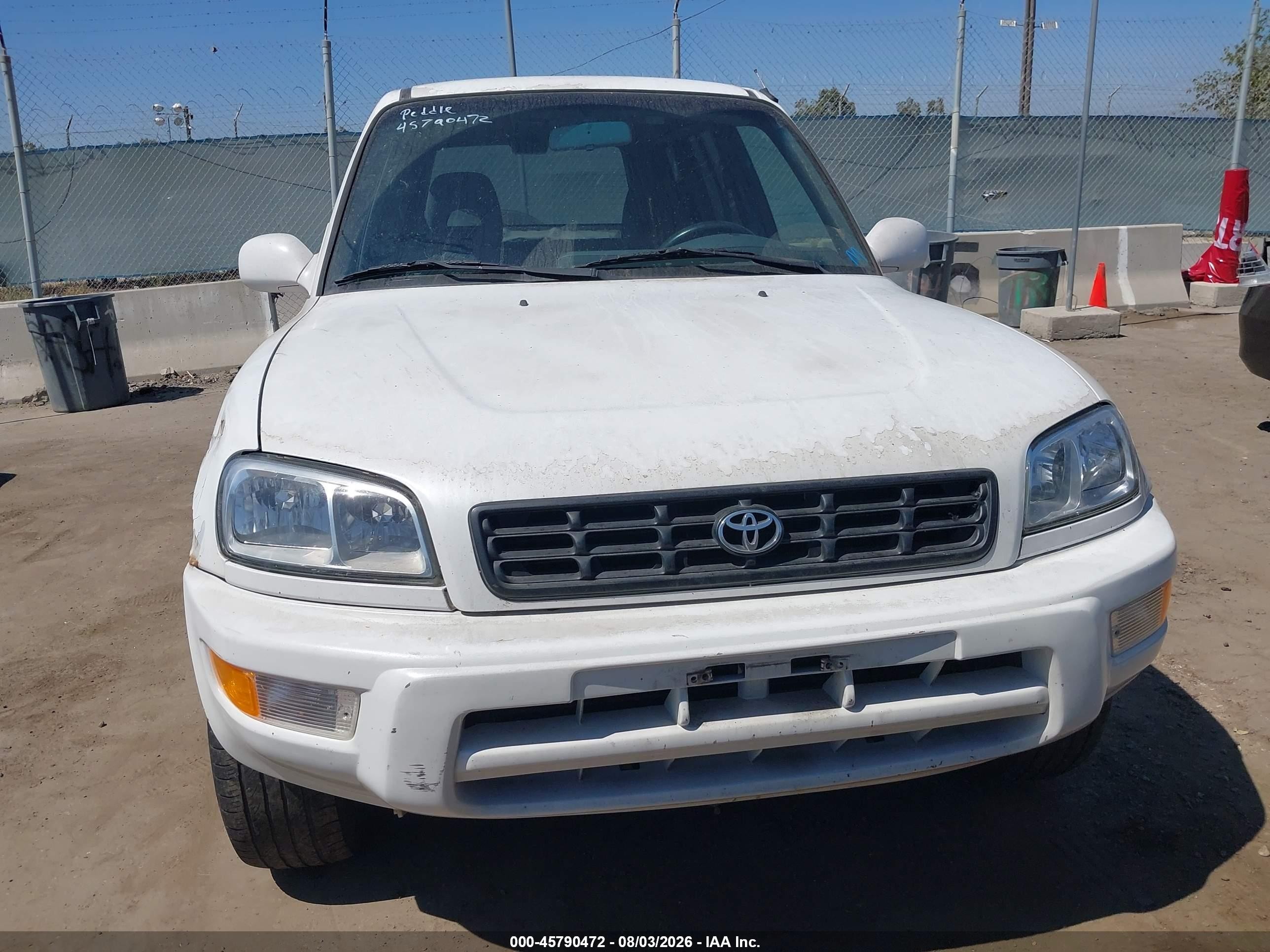 1999 Toyota Rav4   White vin: JT3GP10V5X7053553
