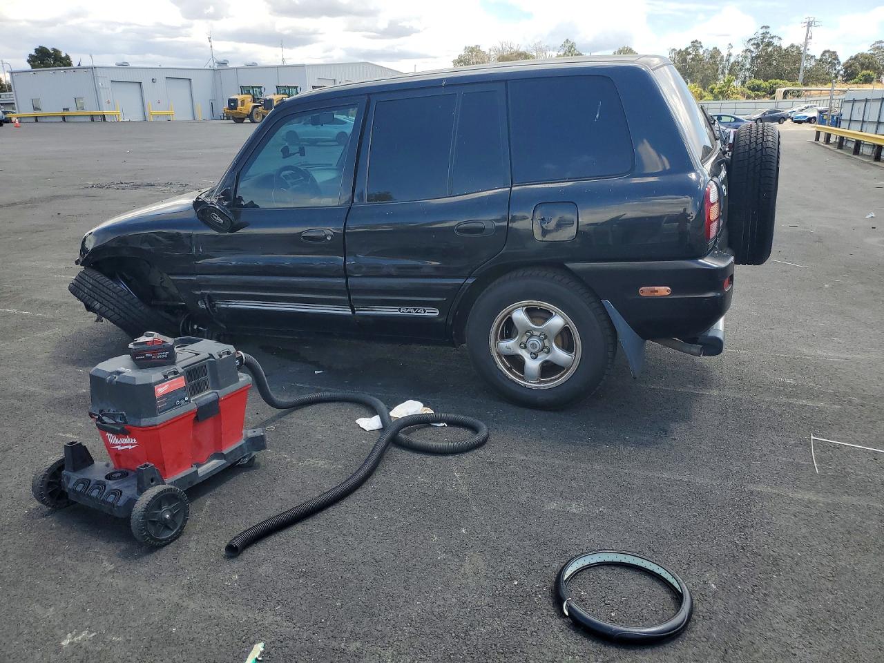1999 Toyota Rav4 Base Black vin: JT3GP10V5X7054881
