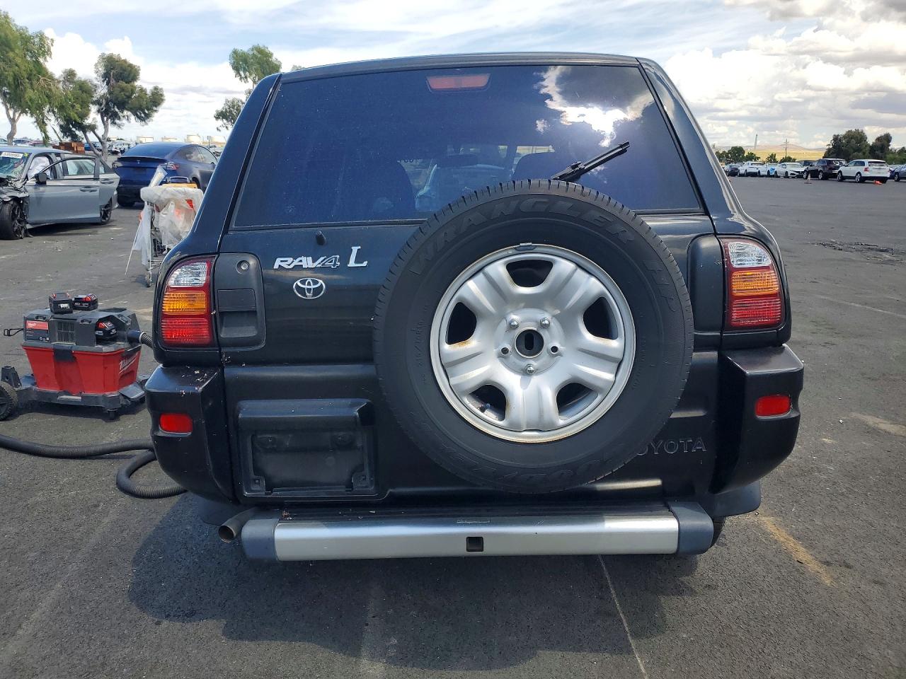 1999 Toyota Rav4 Base Black vin: JT3GP10V5X7054881