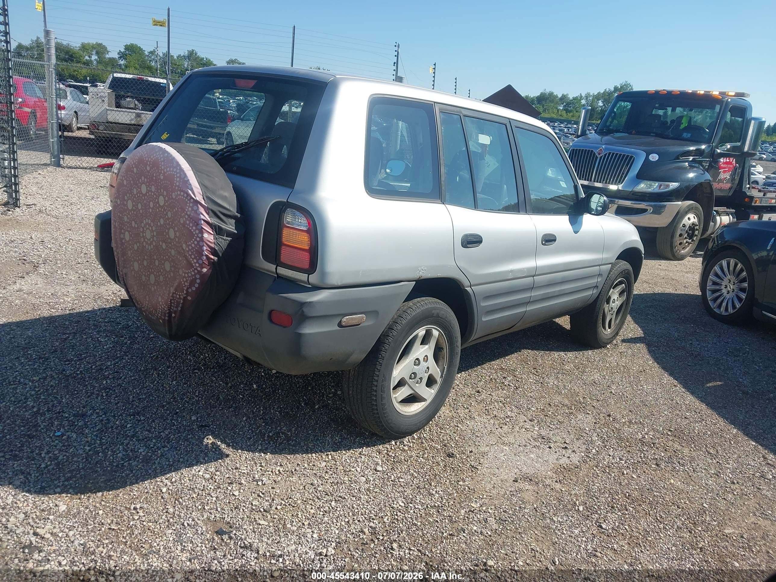 1998 Toyota Rav4   Silver vin: JT3GP10V6W7041149