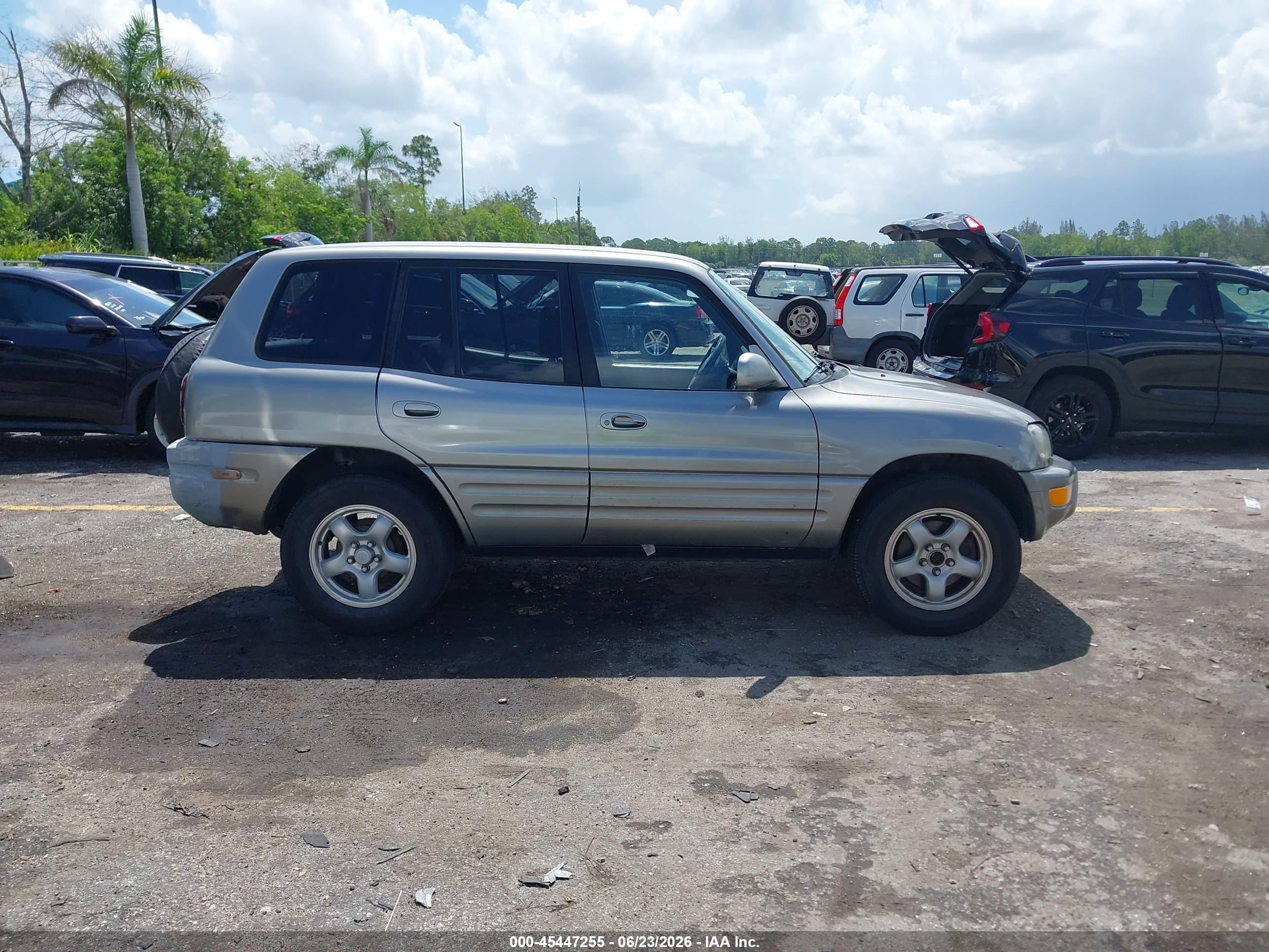 1999 Toyota Rav4   Gray vin: JT3GP10V6X7058759