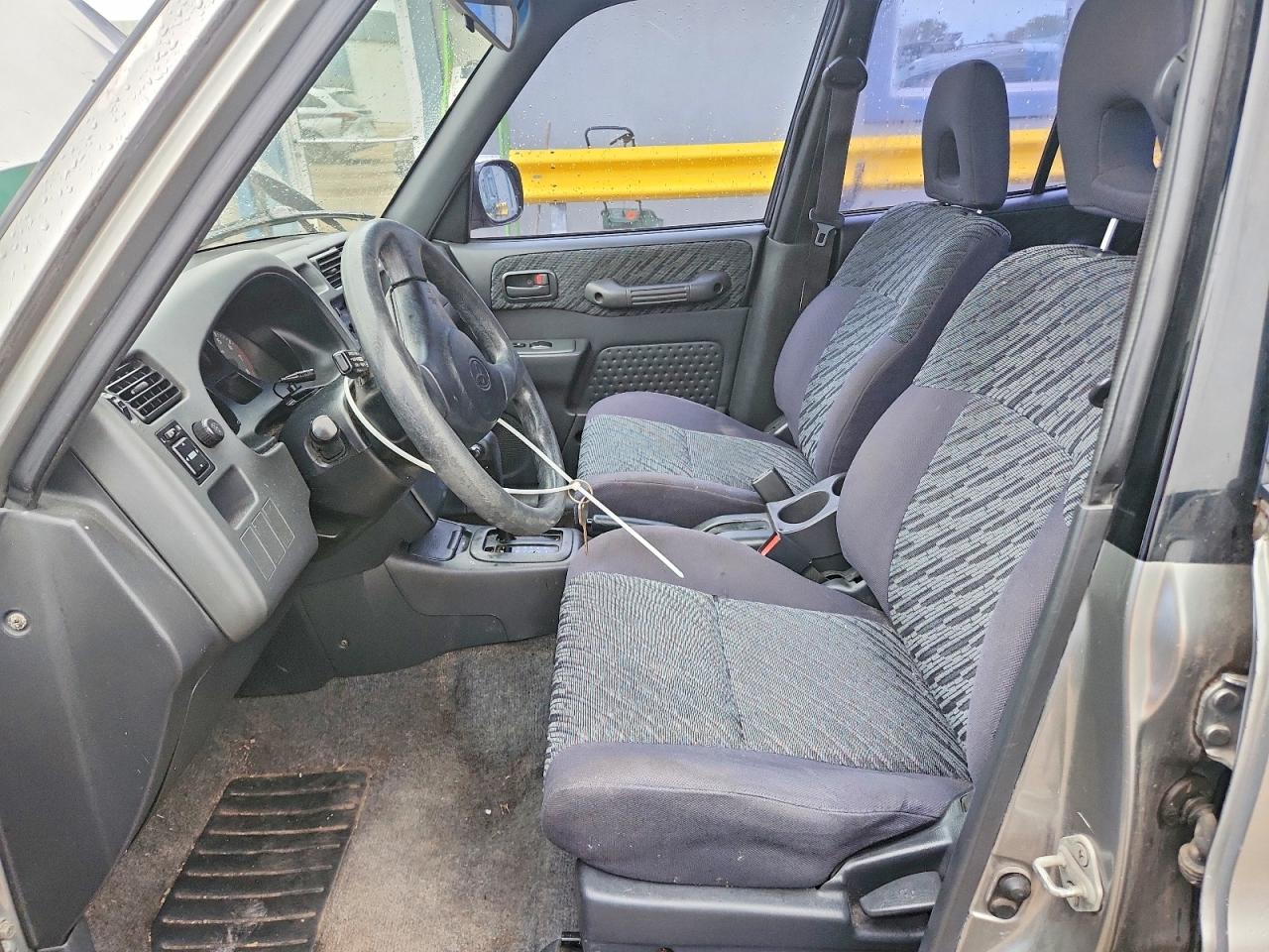 2000 Toyota Rav4 Base Silver vin: JT3GP10V8Y0049264