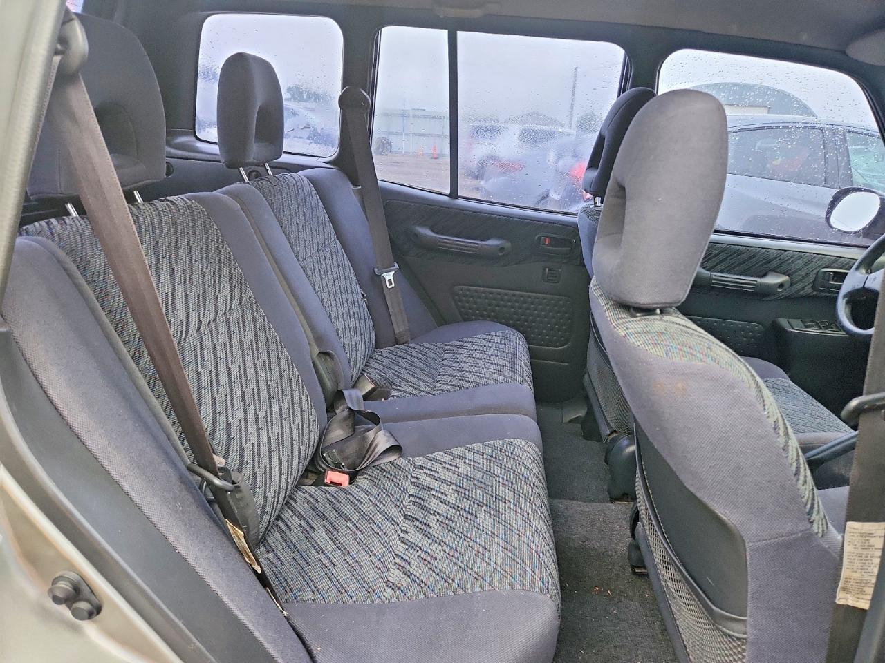 2000 Toyota Rav4 Base Silver vin: JT3GP10V8Y0049264