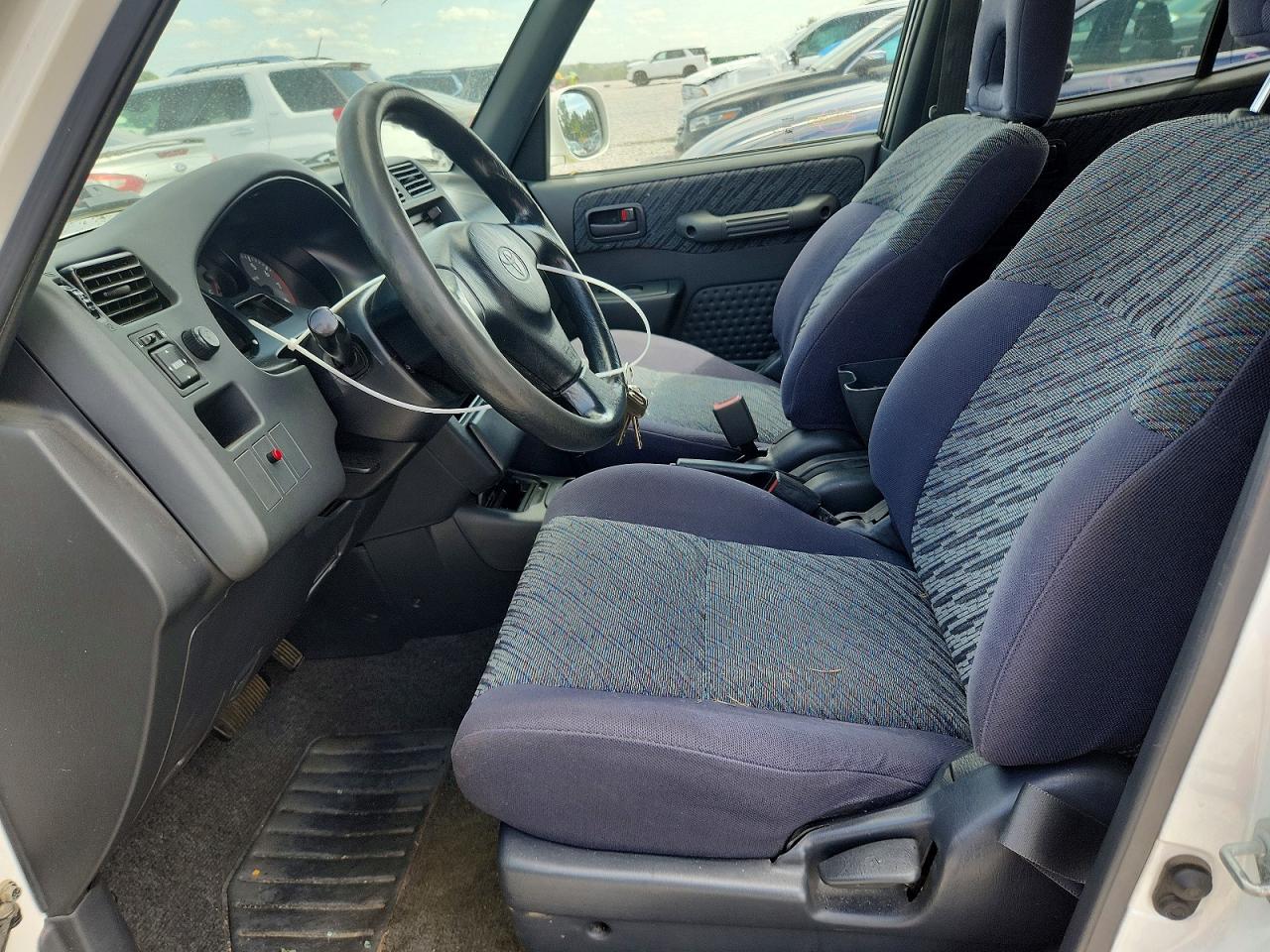 1999 Toyota Rav4 Base White vin: JT3GP10V9X7054351