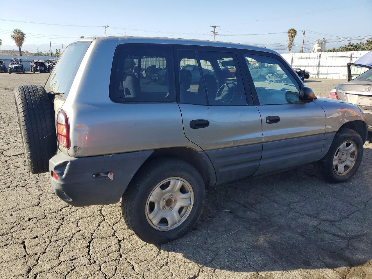 1999 Toyota Rav4 Base Silver vin: JT3GP10V9X7057105