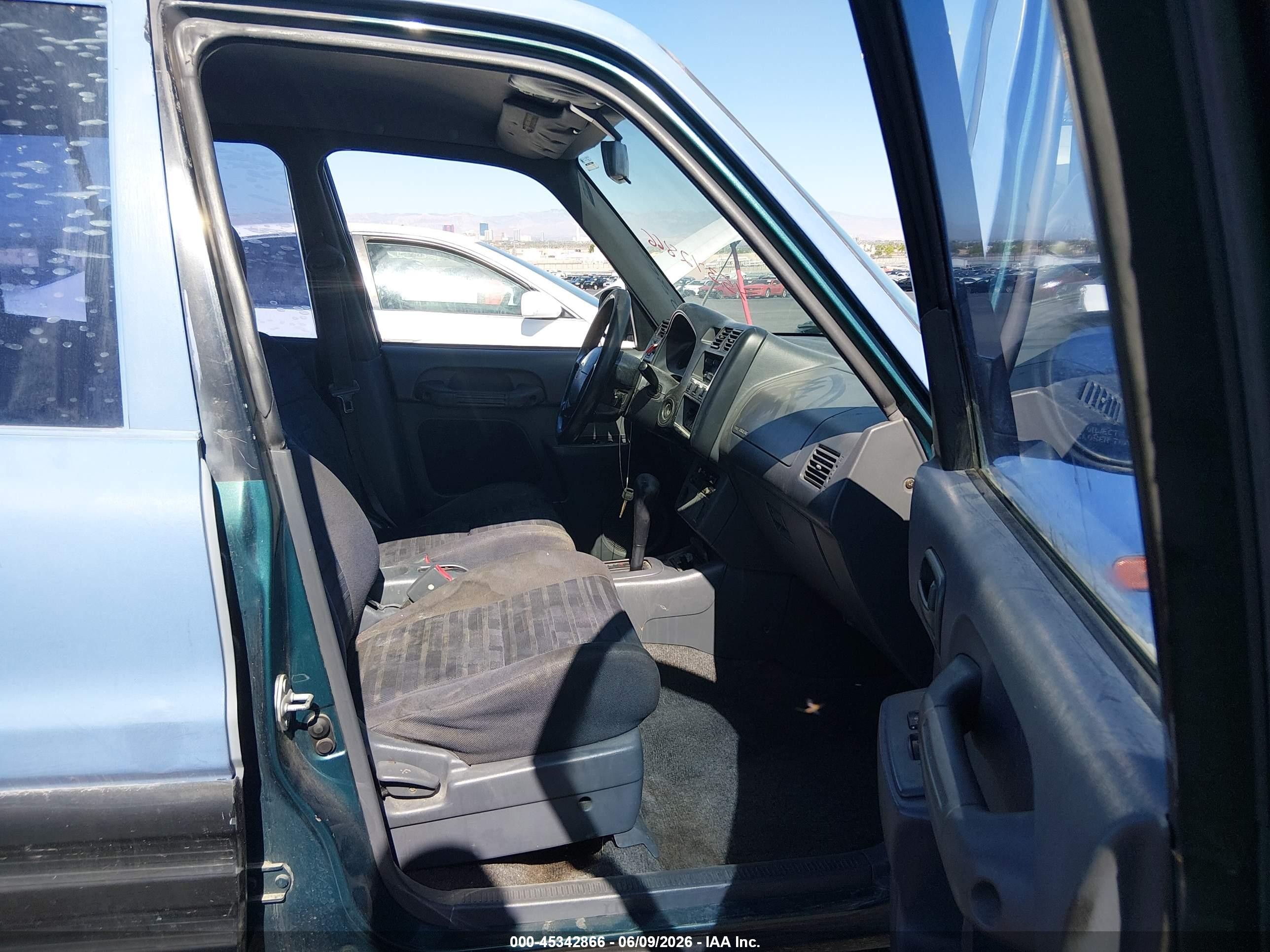 1997 Toyota Rav4   Blue vin: JT3GP10VXV0016052
