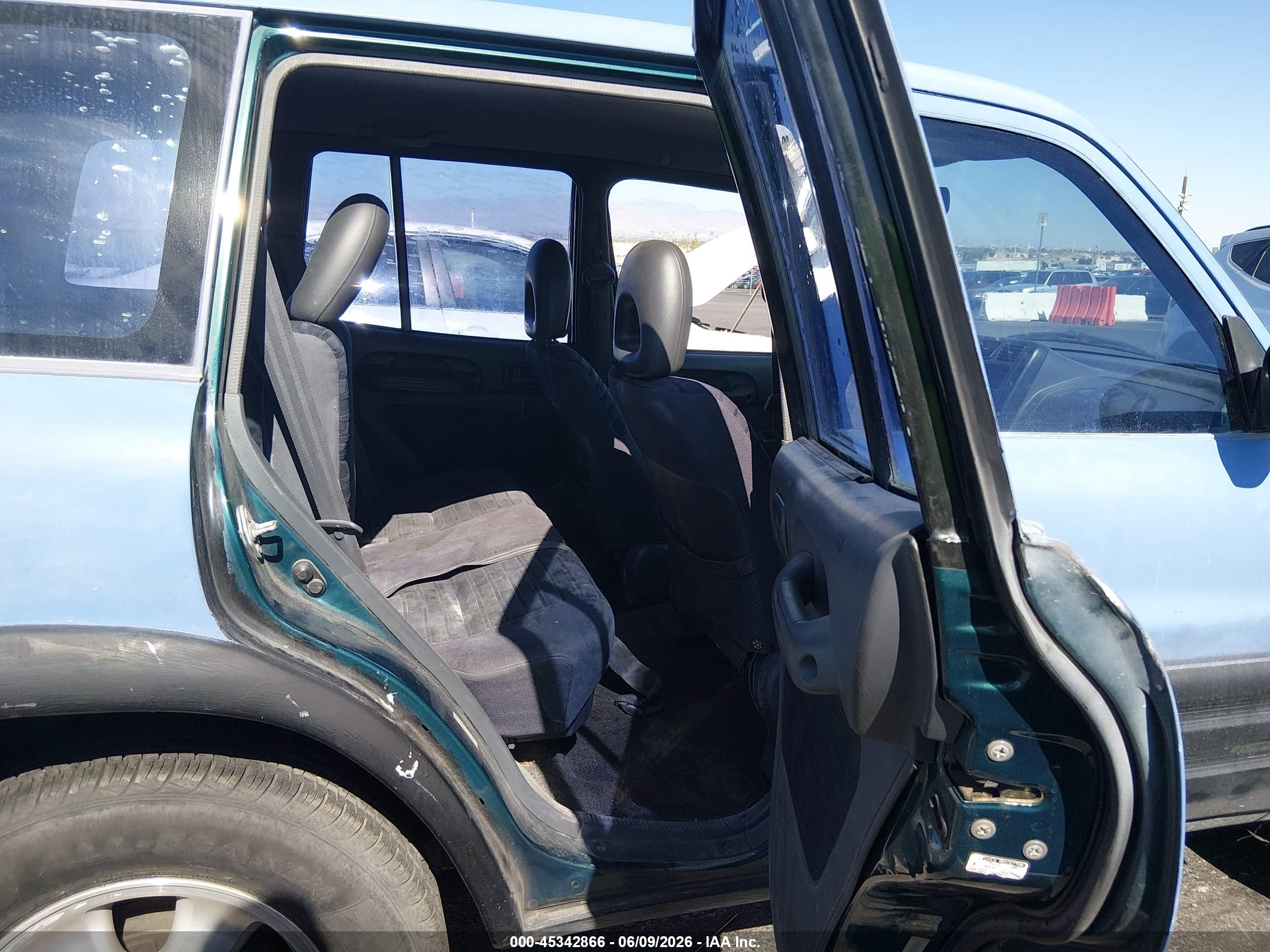 1997 Toyota Rav4   Blue vin: JT3GP10VXV0016052