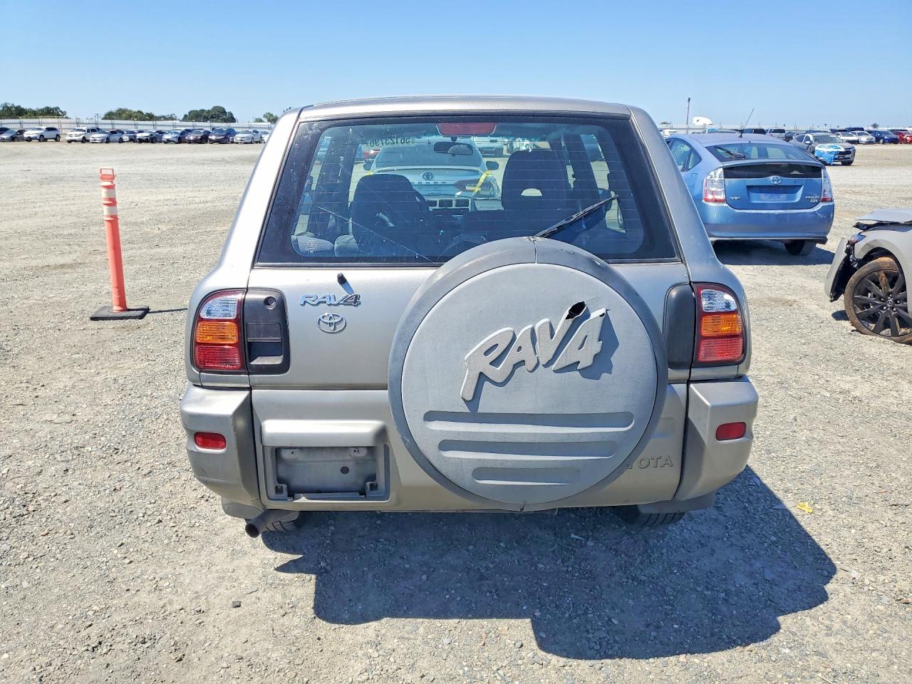 2000 Toyota Rav4 Base Gray vin: JT3GP10VXY0049881