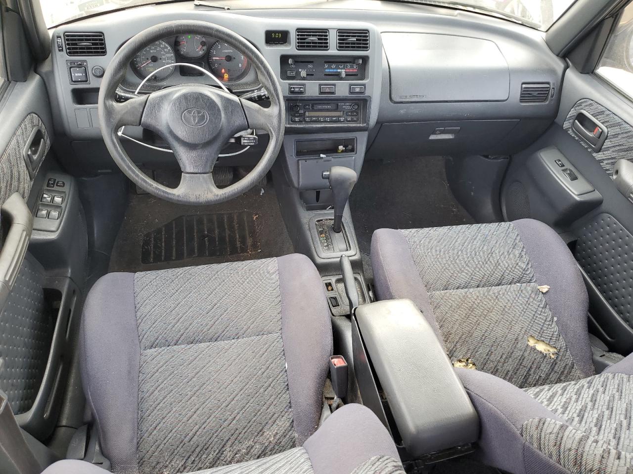 2000 Toyota Rav4 Silver vin: JT3GP10VXY0052117