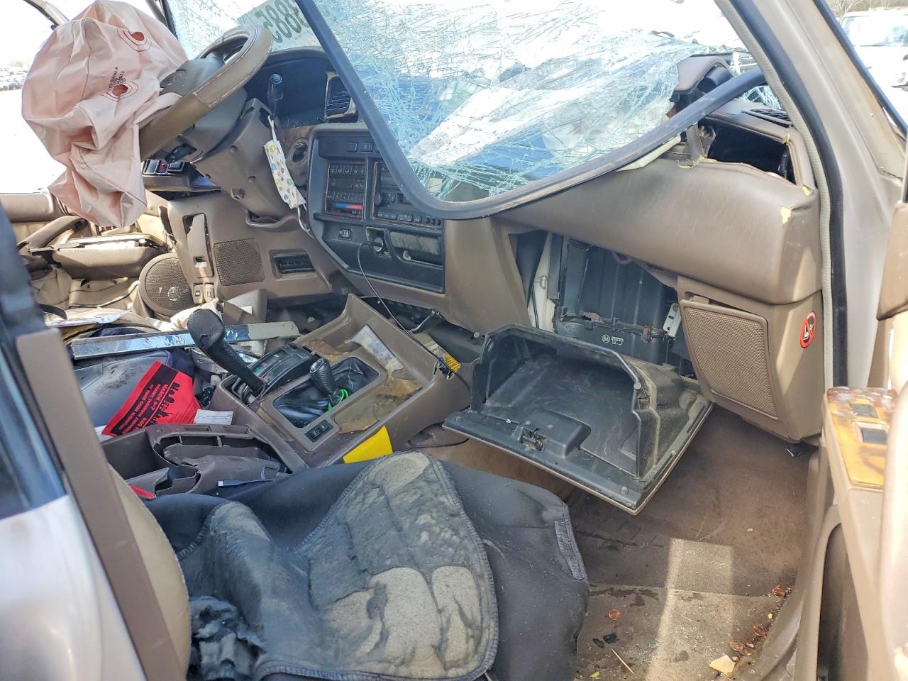 1996 Toyota Land Cruiser Base Silver vin: JT3HJ85J4T0116438