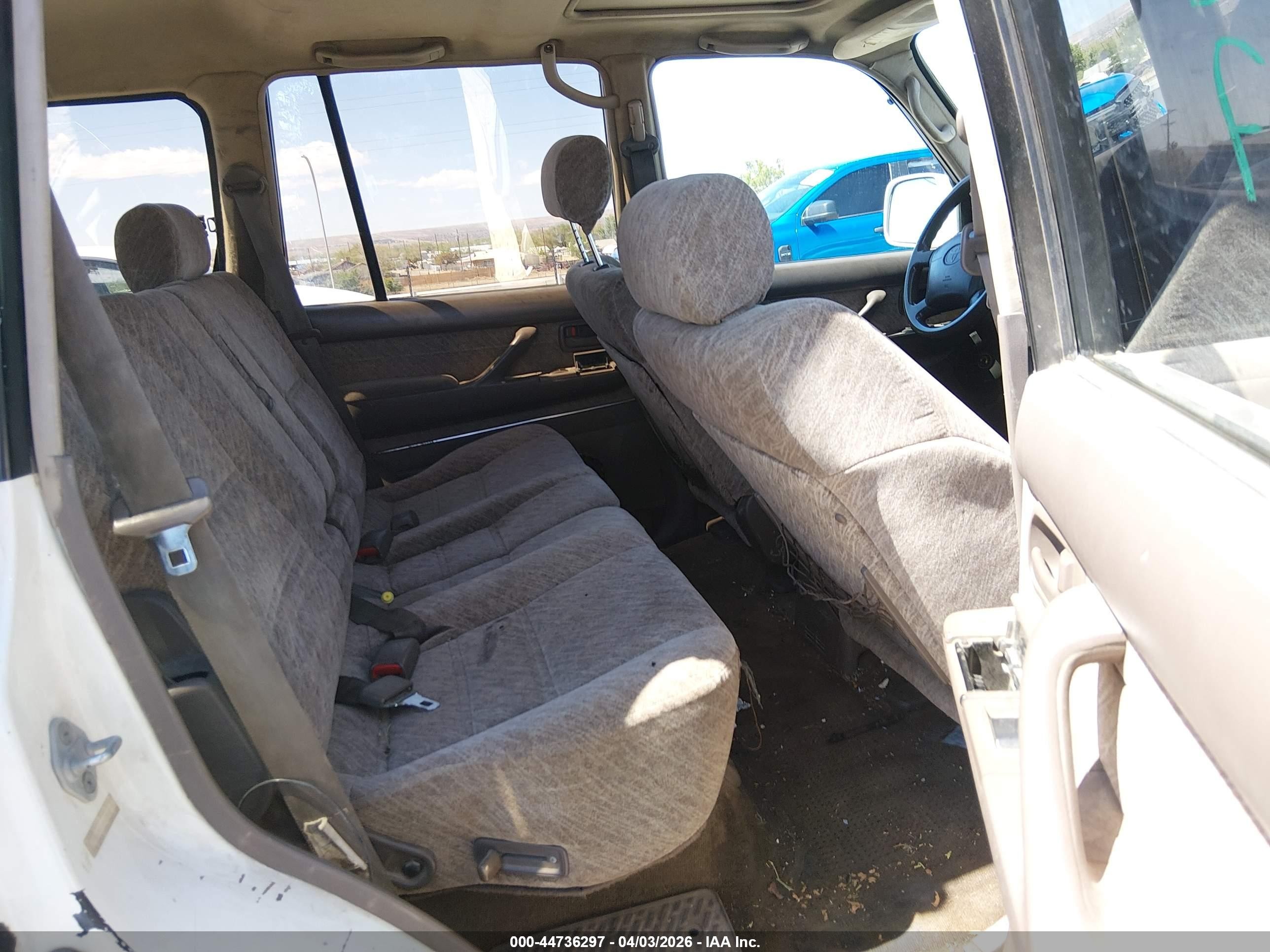 1997 Toyota Land Cruiser   White vin: JT3HJ85J4V0180238