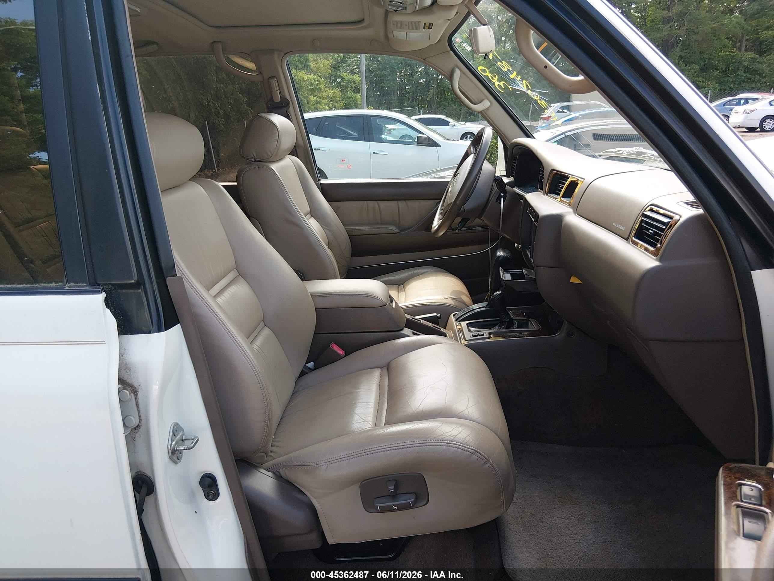 1997 Toyota Land Cruiser   White vin: JT3HJ85J5V0184783