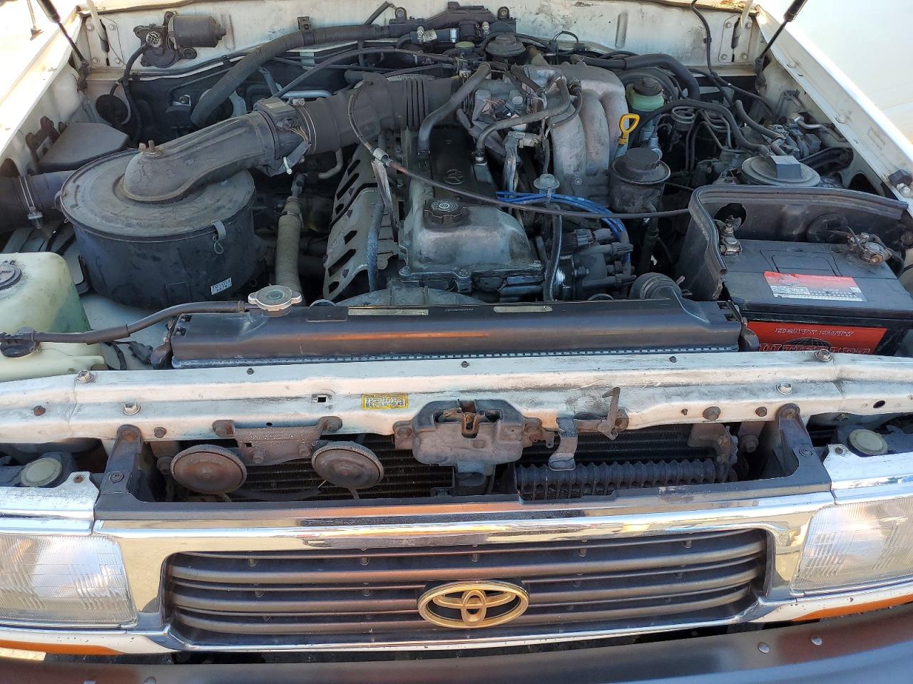 1996 Toyota Land Cruiser Base White vin: JT3HJ85J7T0121343