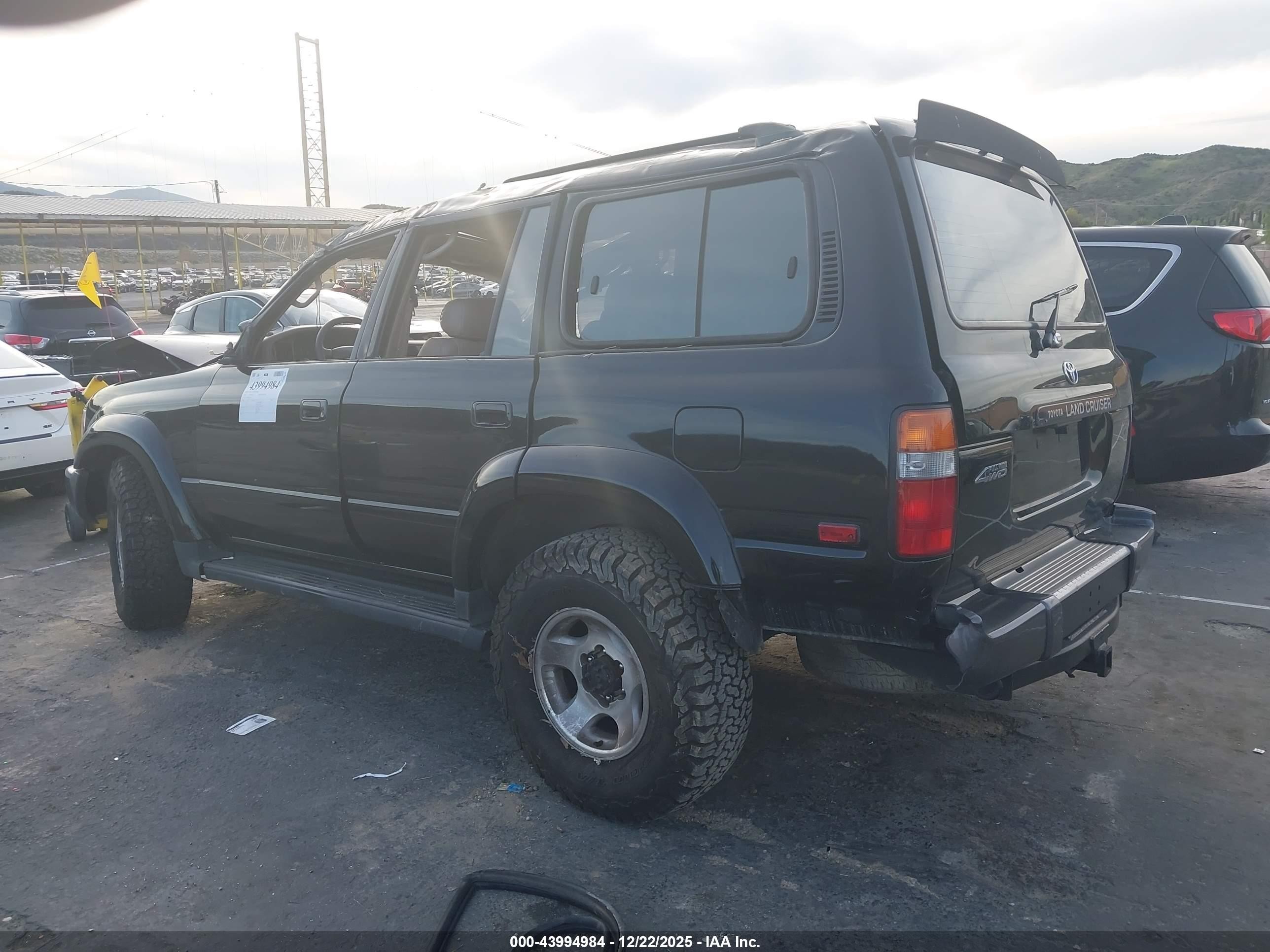 1997 Toyota Land Cruiser   Black vin: JT3HJ85J8V0156332