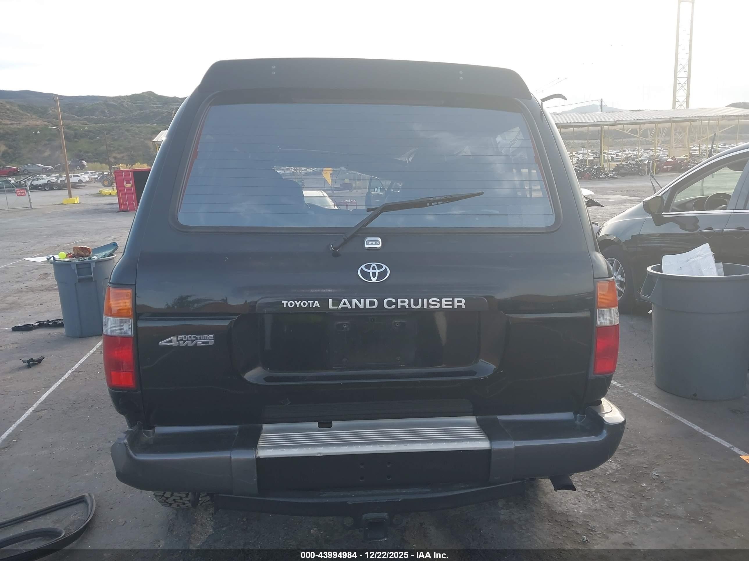 1997 Toyota Land Cruiser   Black vin: JT3HJ85J8V0156332