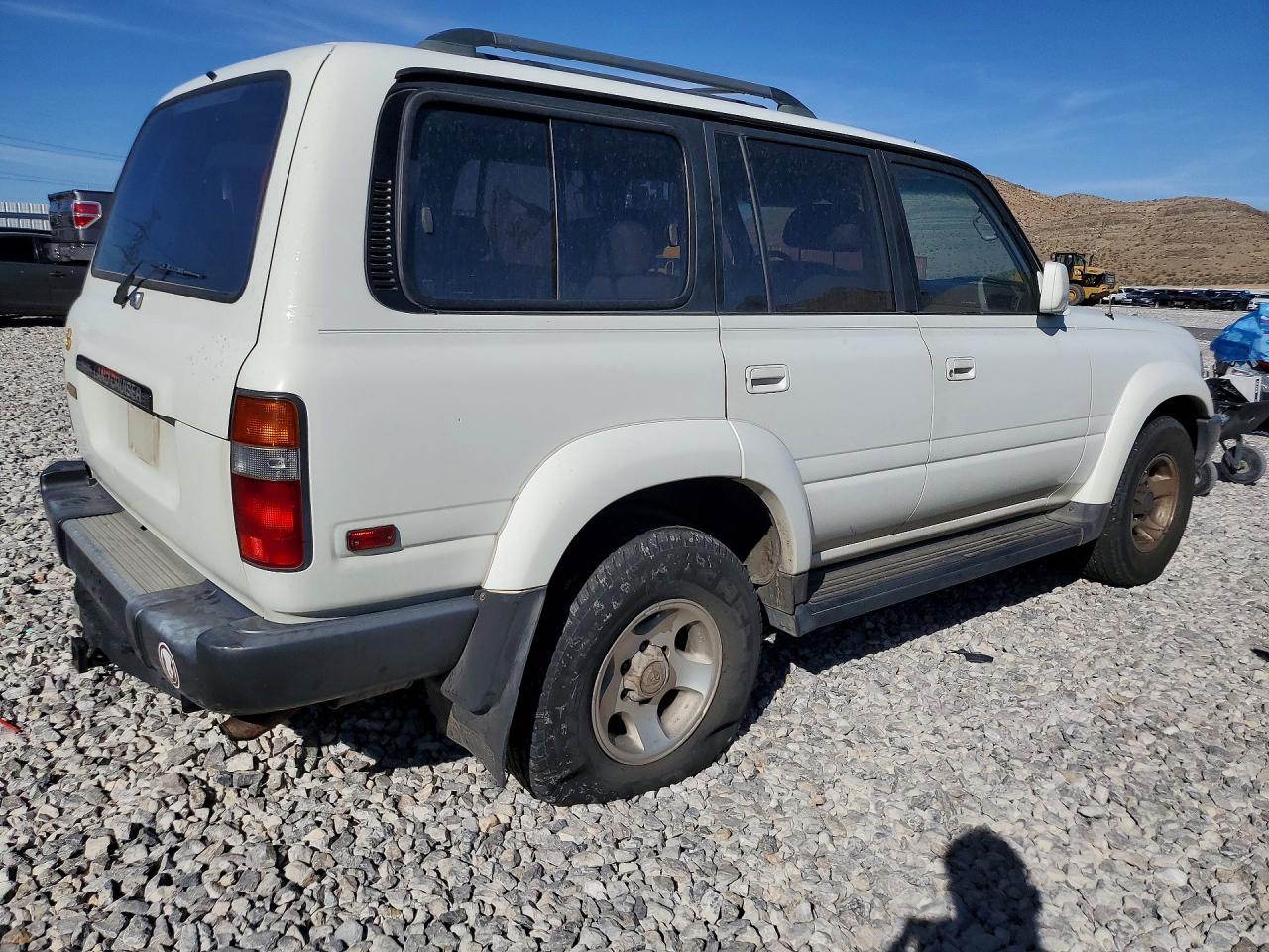 1996 Toyota Land Cruiser Base White vin: JT3HJ85JXT0141084