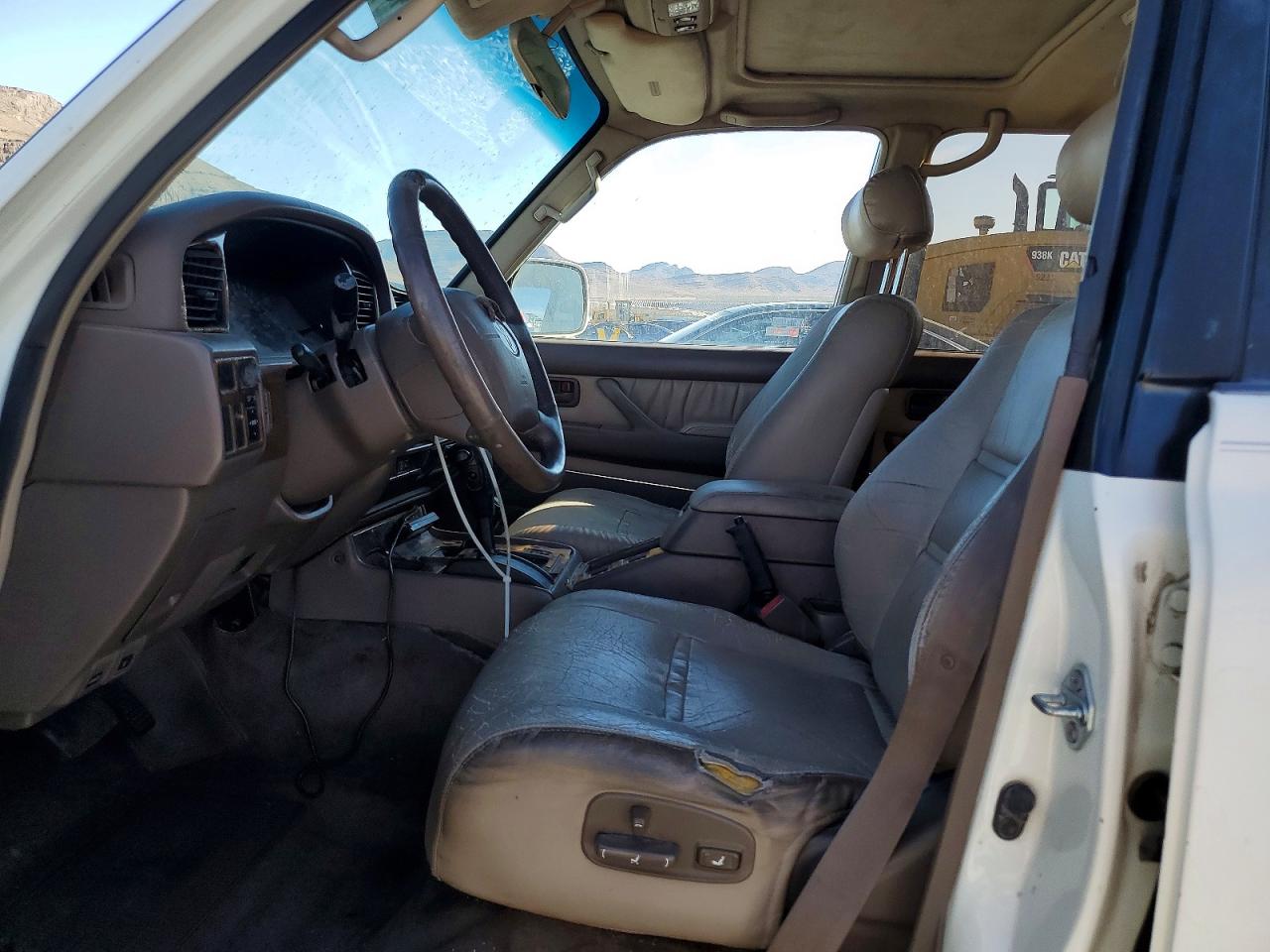 1996 Toyota Land Cruiser Base White vin: JT3HJ85JXT0141084