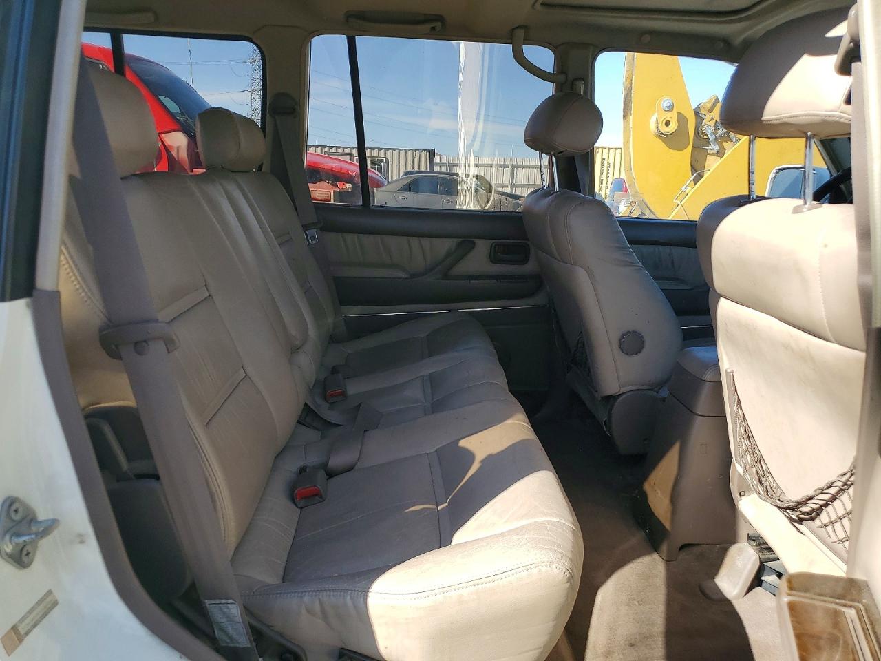1996 Toyota Land Cruiser Base White vin: JT3HJ85JXT0141084