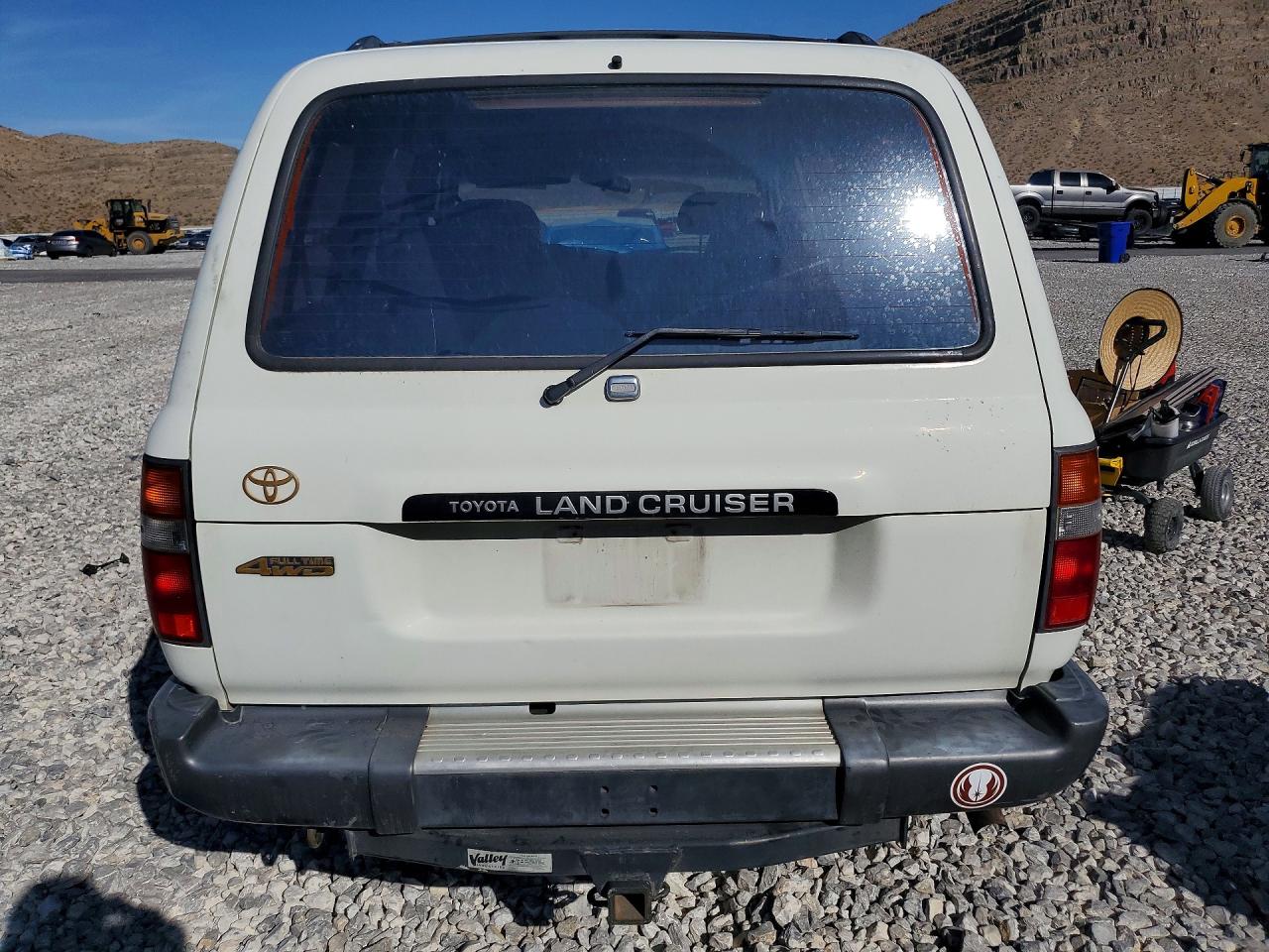 1996 Toyota Land Cruiser Base White vin: JT3HJ85JXT0141084