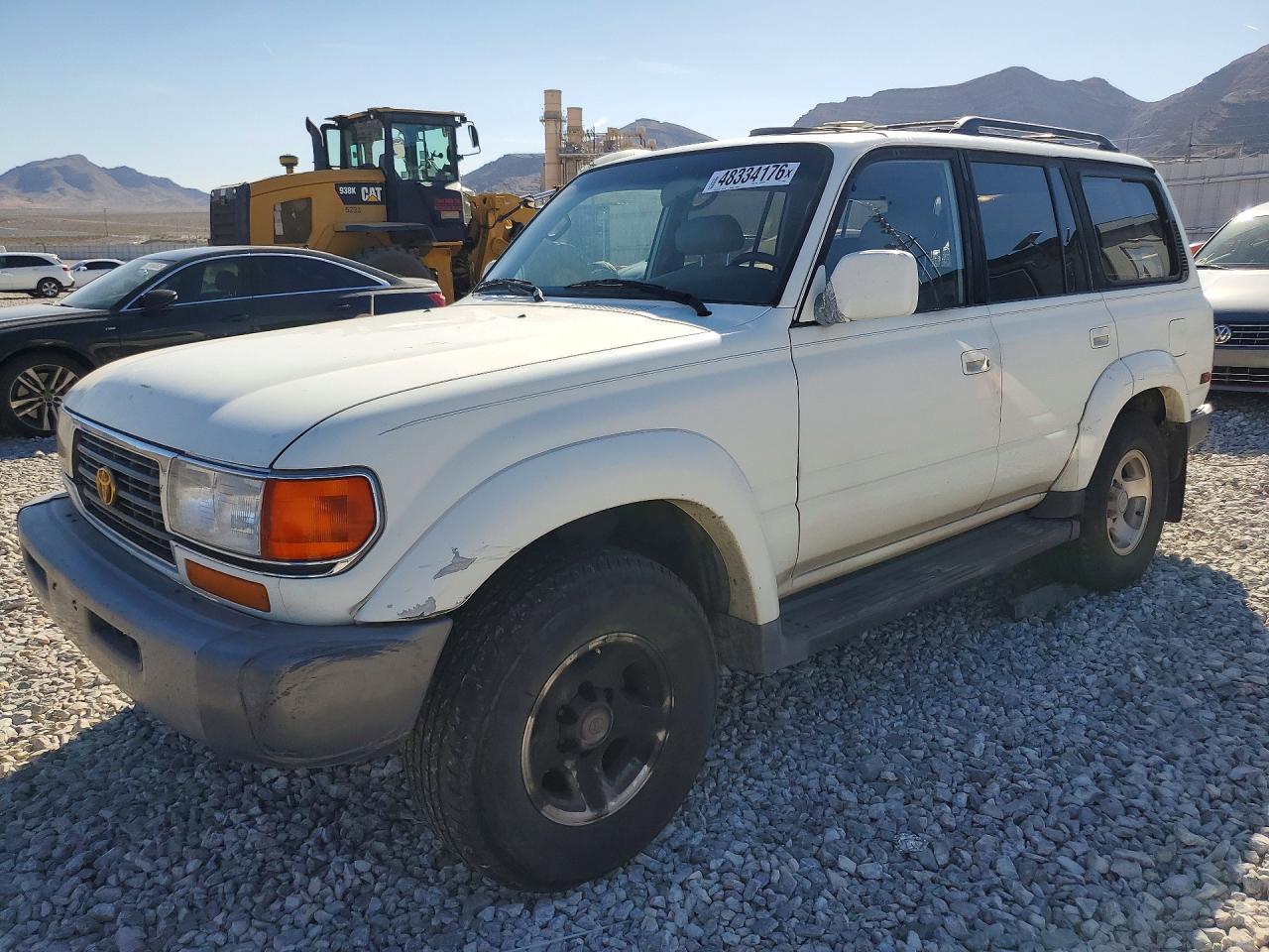 1996 Toyota Land Cruiser Base White vin: JT3HJ85JXT0141084