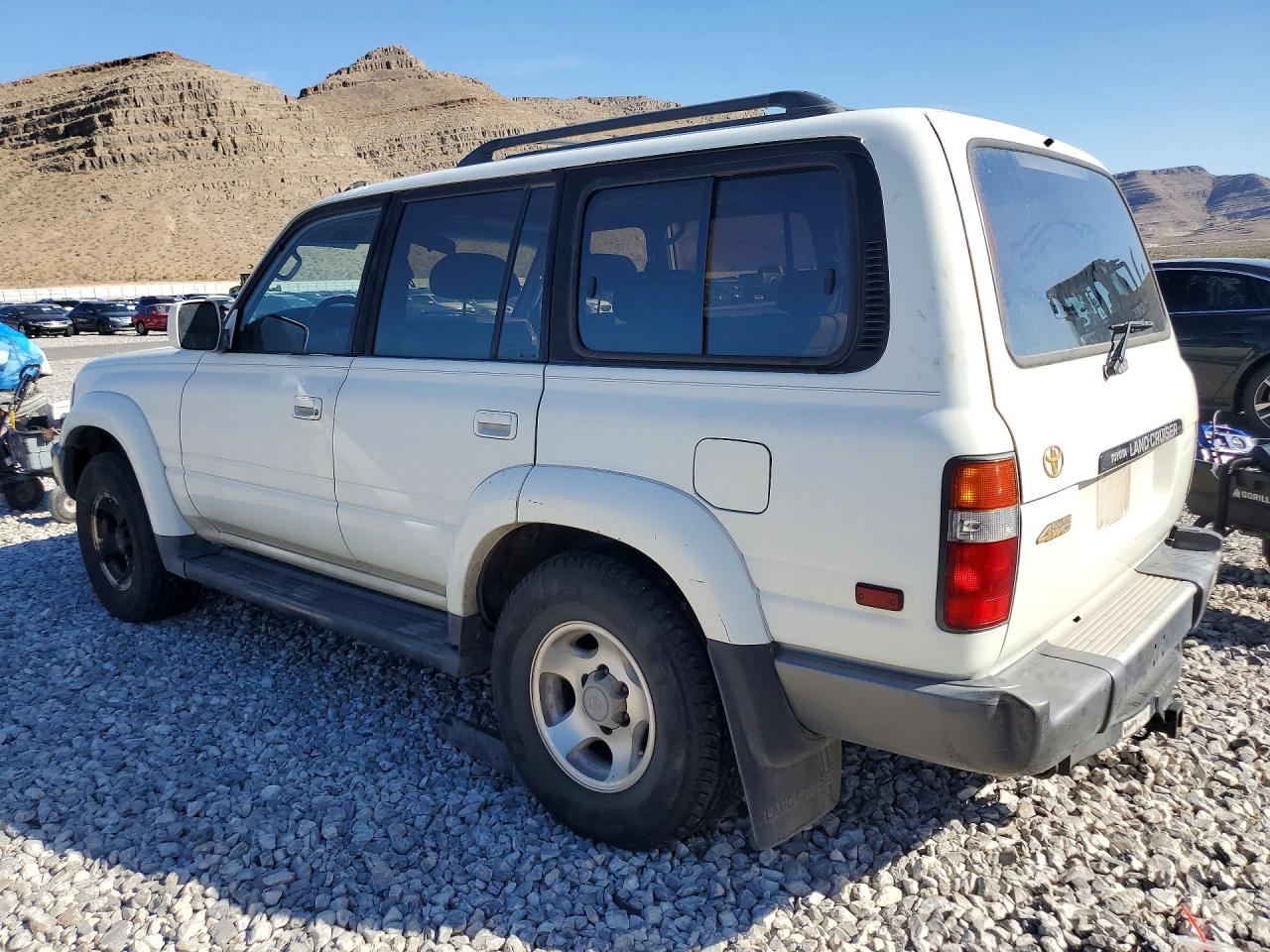 1996 Toyota Land Cruiser Base White vin: JT3HJ85JXT0141084