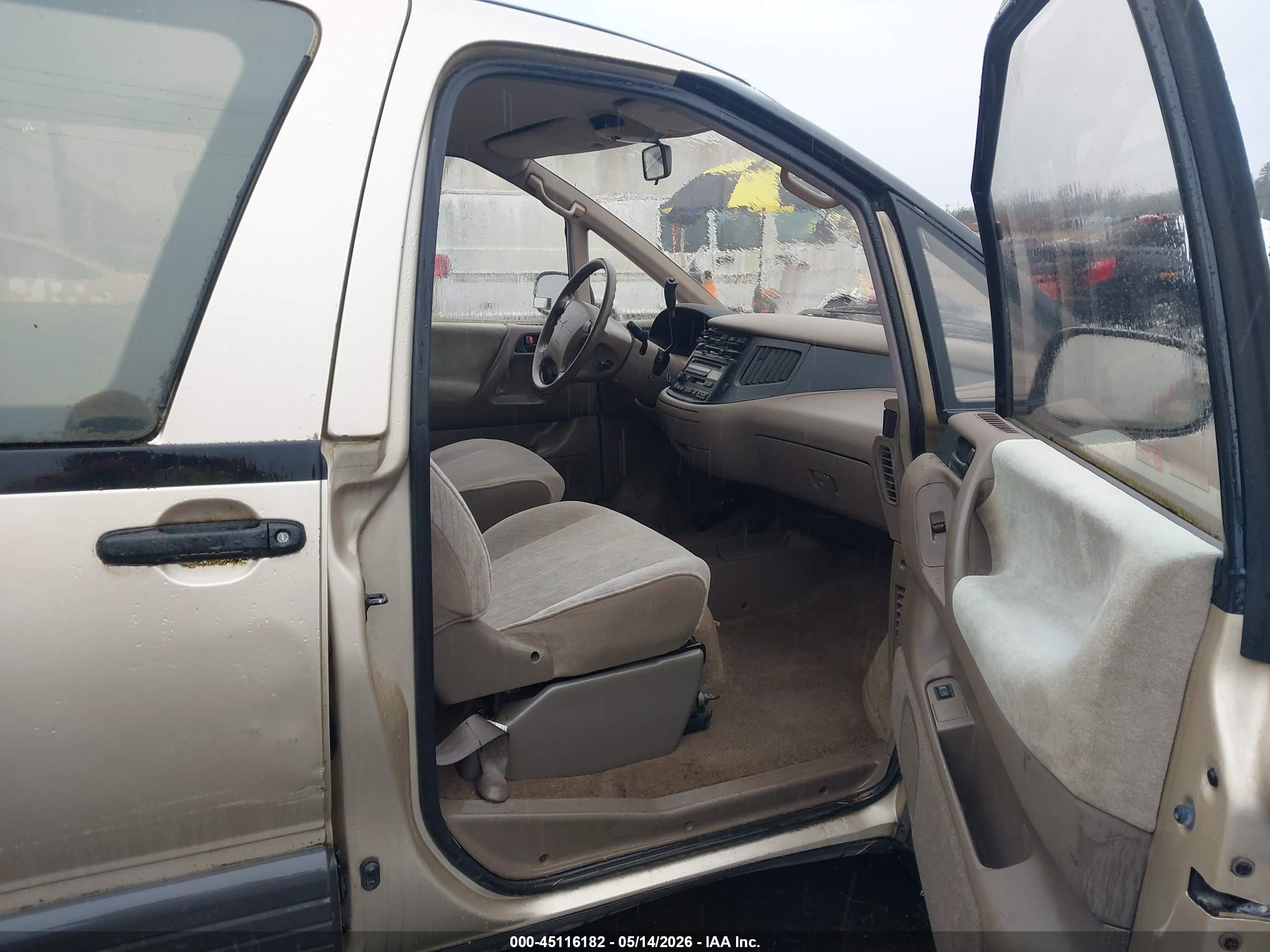 1997 Toyota Previa Le S/c Gold vin: JT3HK23M1V1077330