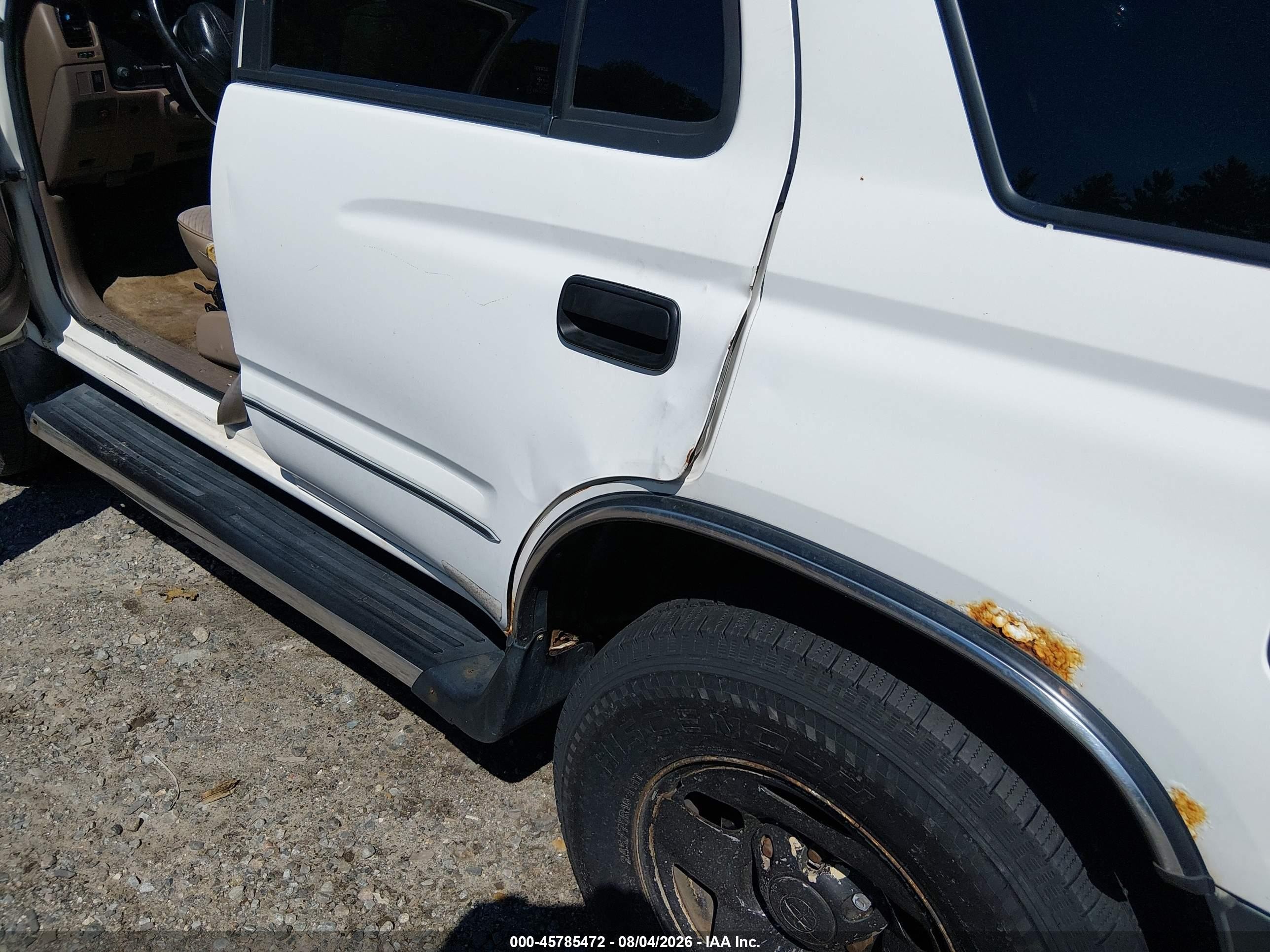 1997 Toyota 4runner   White vin: JT3HM84R2V0022883