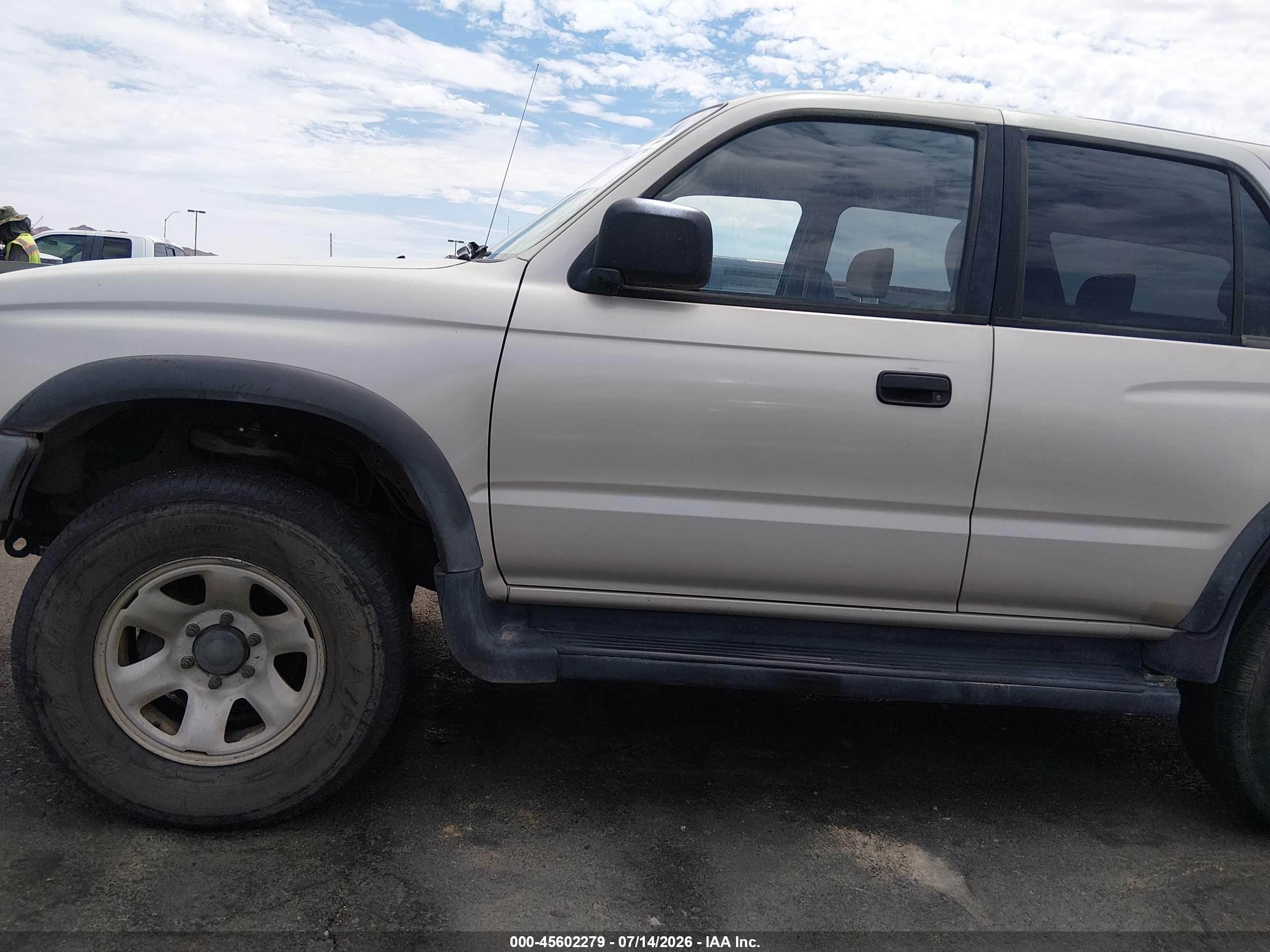 1996 Toyota 4runner Sr5 Beige vin: JT3HM84R7T0013013