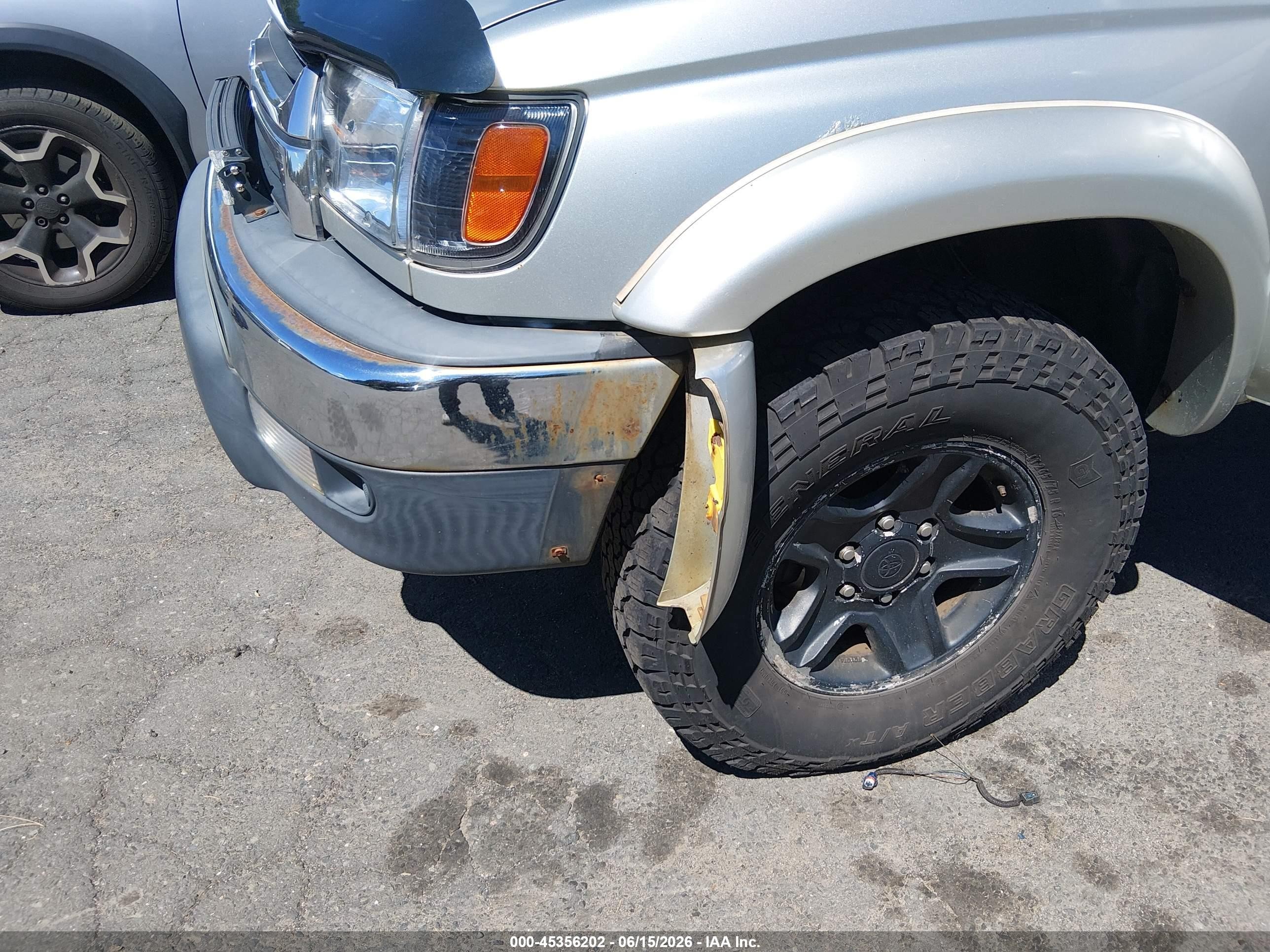2001 Toyota 4runner Sr5 V6 Silver vin: JT3HN86R019053856