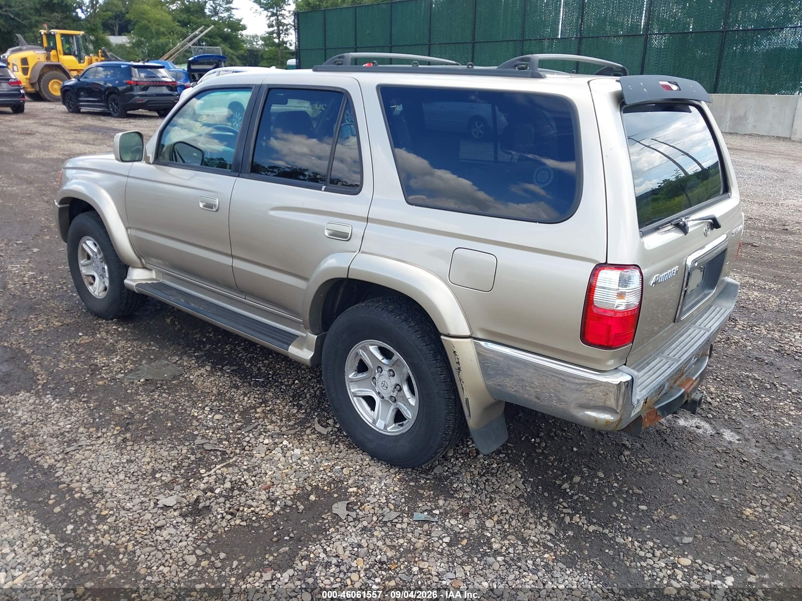2002 Toyota 4runner Sr5 V6 Gold vin: JT3HN86R020379422