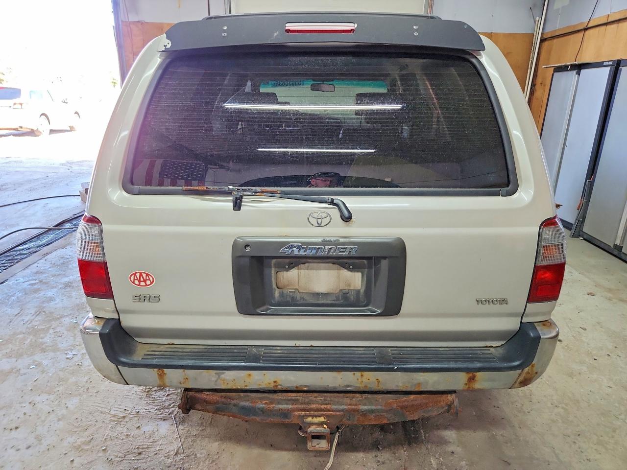 1996 Toyota 4runner Sr5 Silver vin: JT3HN86R0T0002817