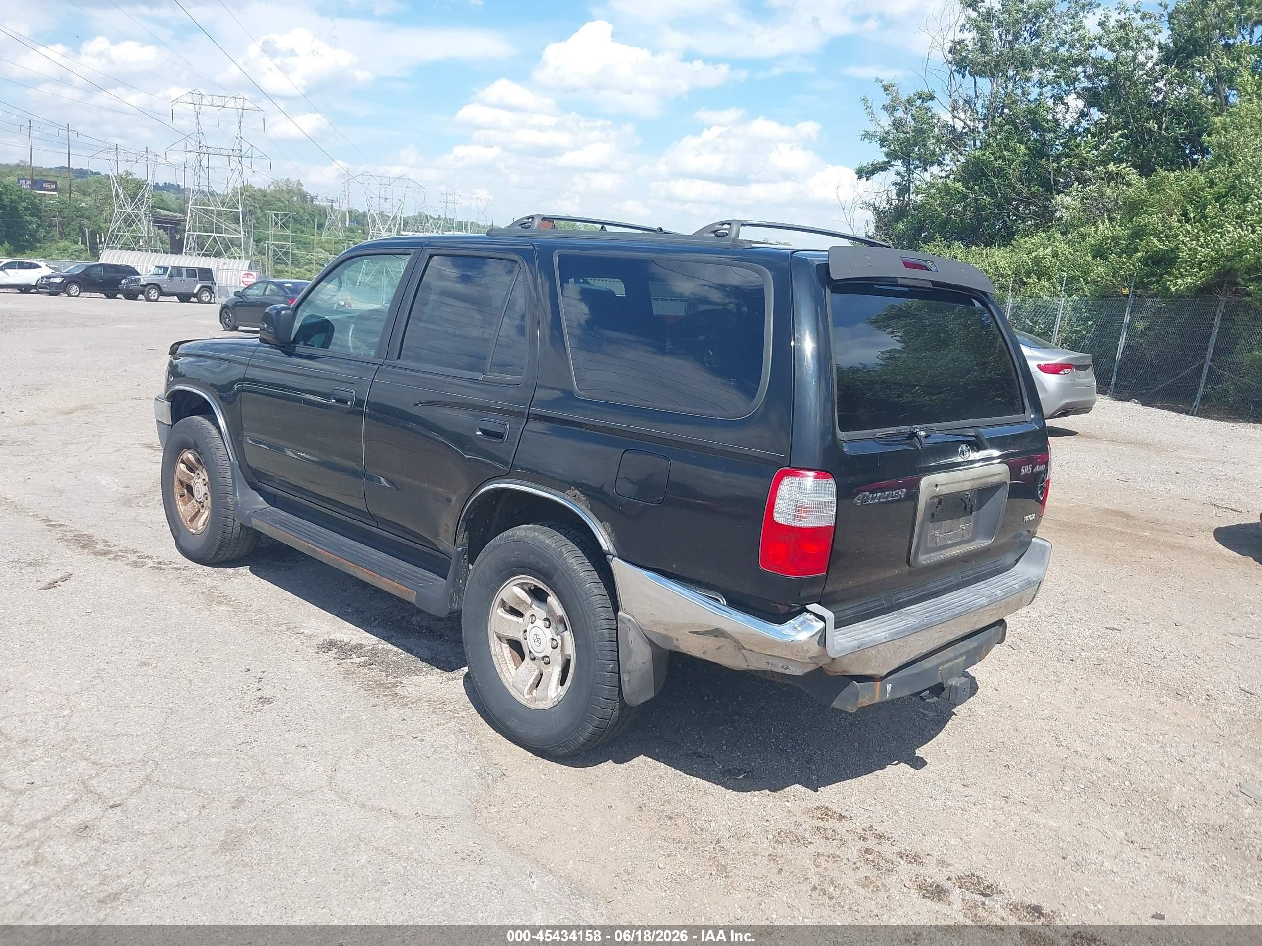 2000 Toyota 4runner Sr5 V6 Black vin: JT3HN86R0Y0296596