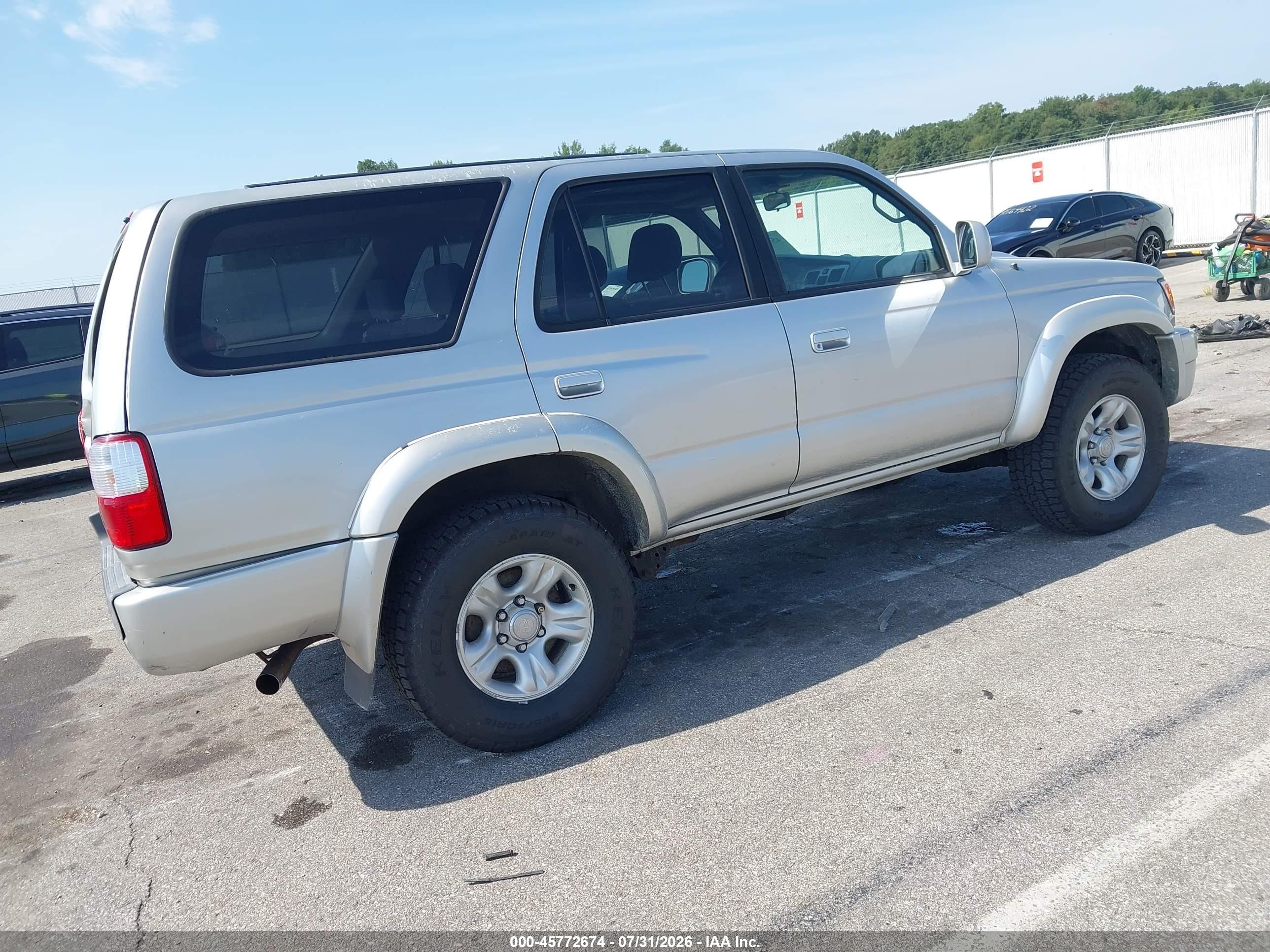 2001 Toyota 4runner Sr5 V6 Silver vin: JT3HN86R110350882