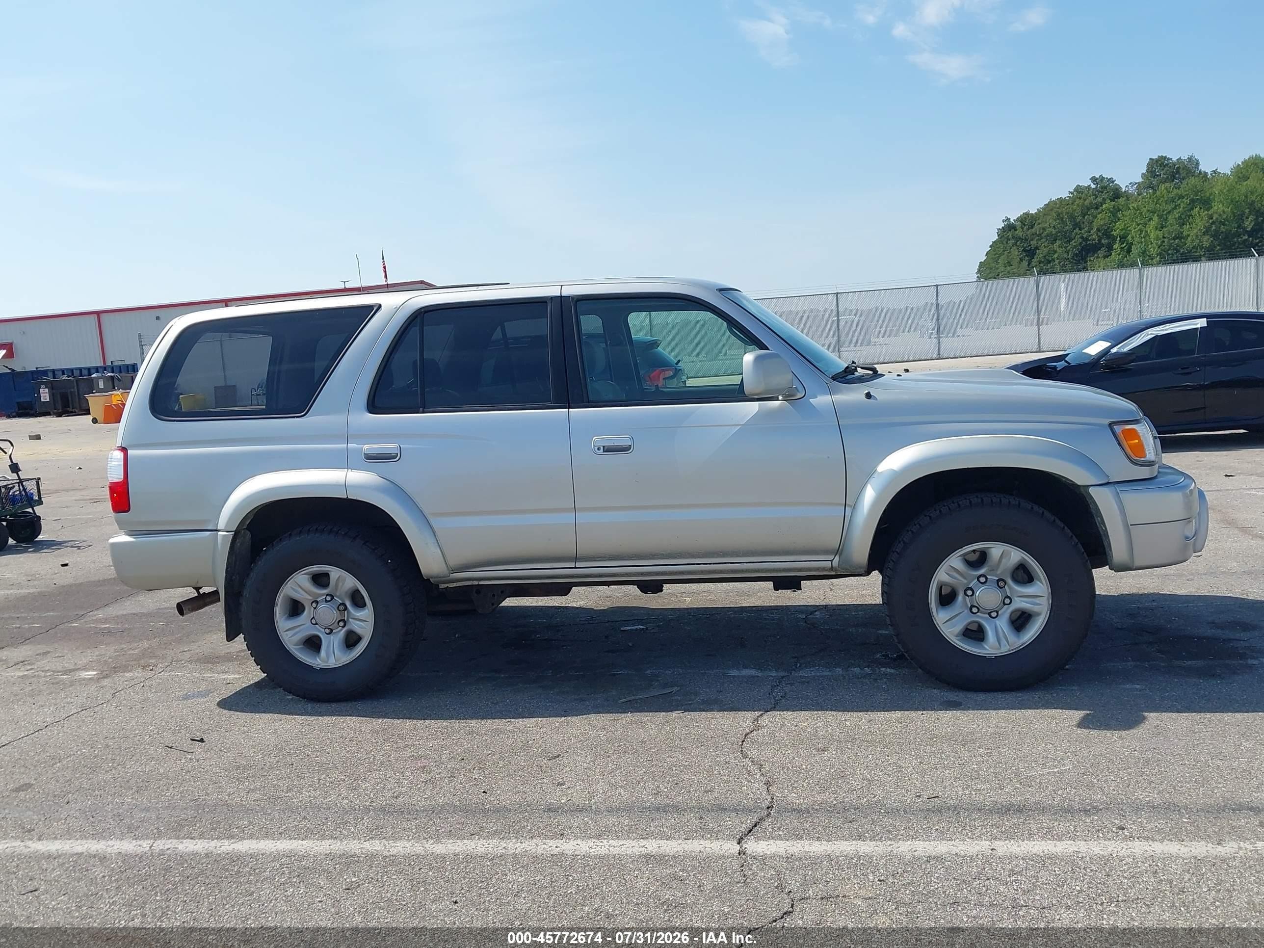 2001 Toyota 4runner Sr5 V6 Silver vin: JT3HN86R110350882
