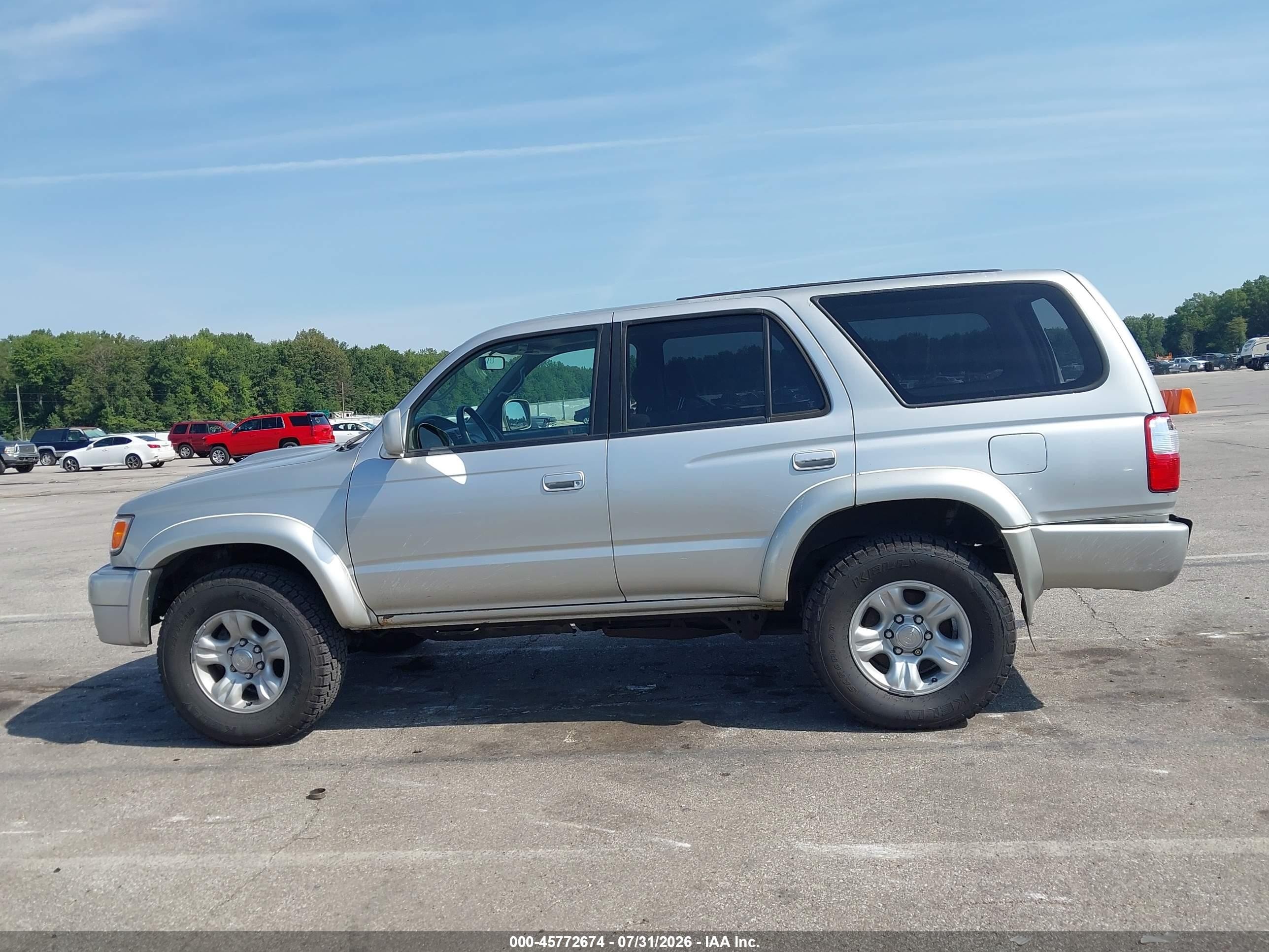 2001 Toyota 4runner Sr5 V6 Silver vin: JT3HN86R110350882