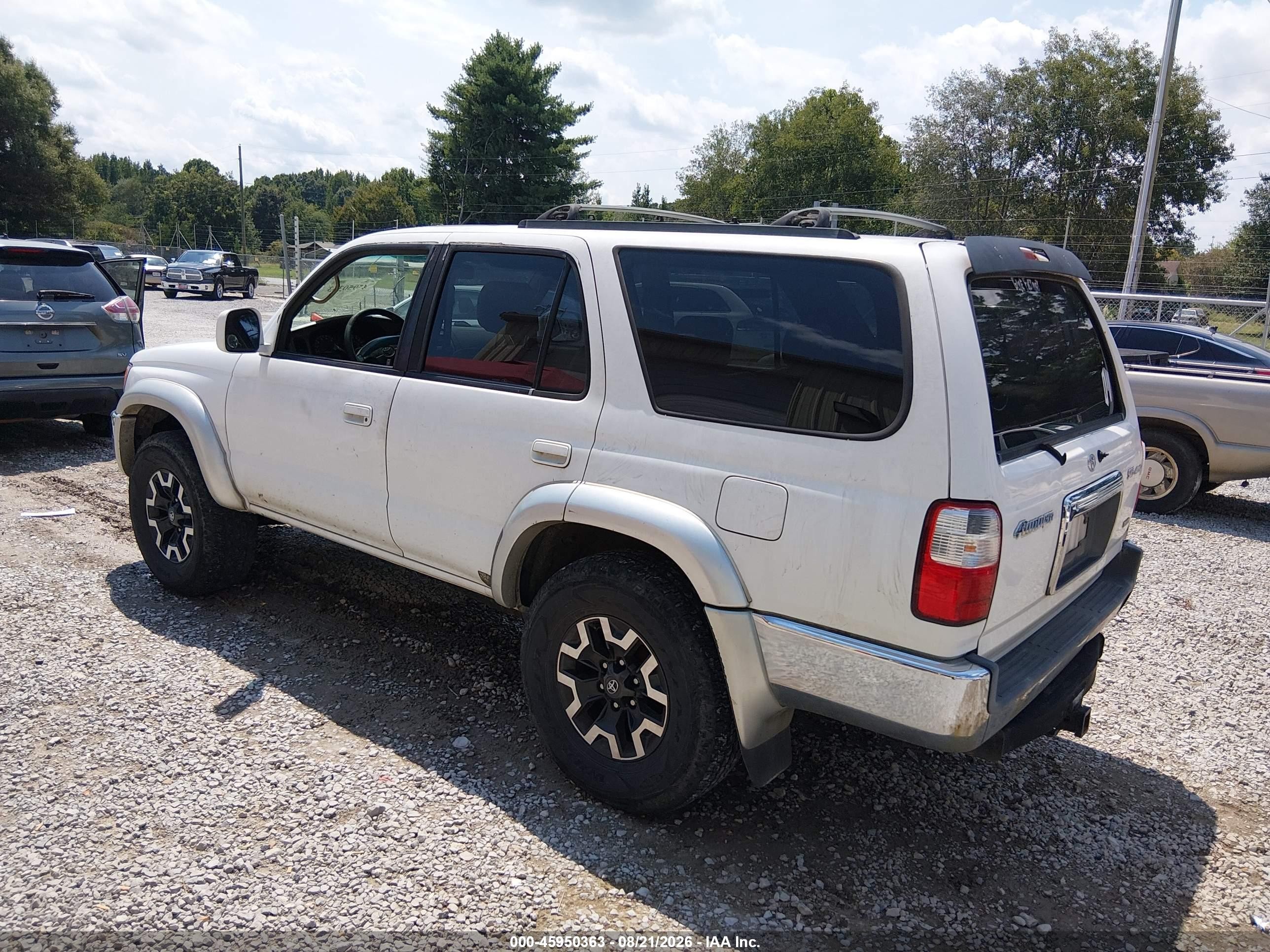 2002 Toyota 4runner Sr5 V6 White vin: JT3HN86R129065239