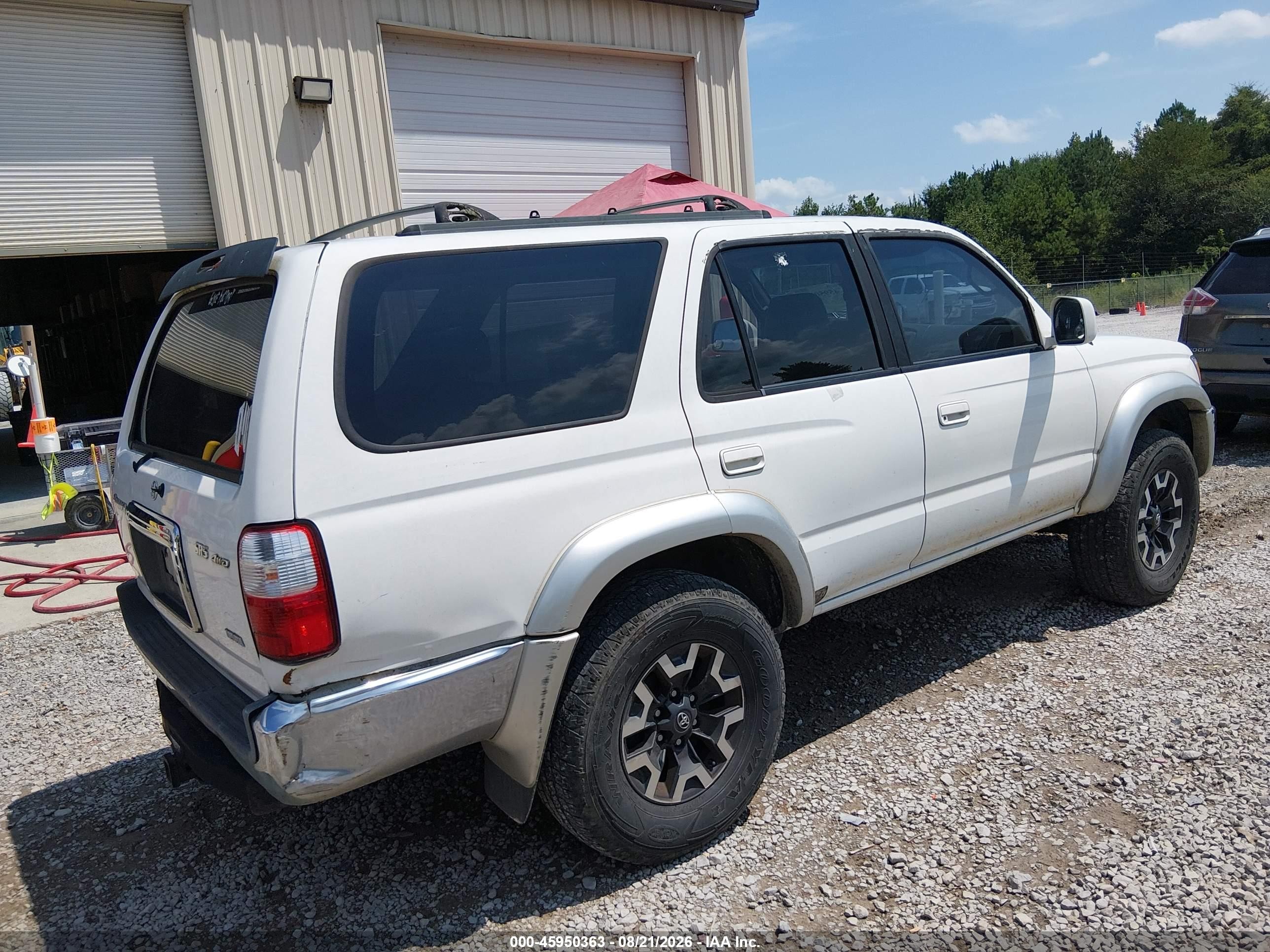 2002 Toyota 4runner Sr5 V6 White vin: JT3HN86R129065239