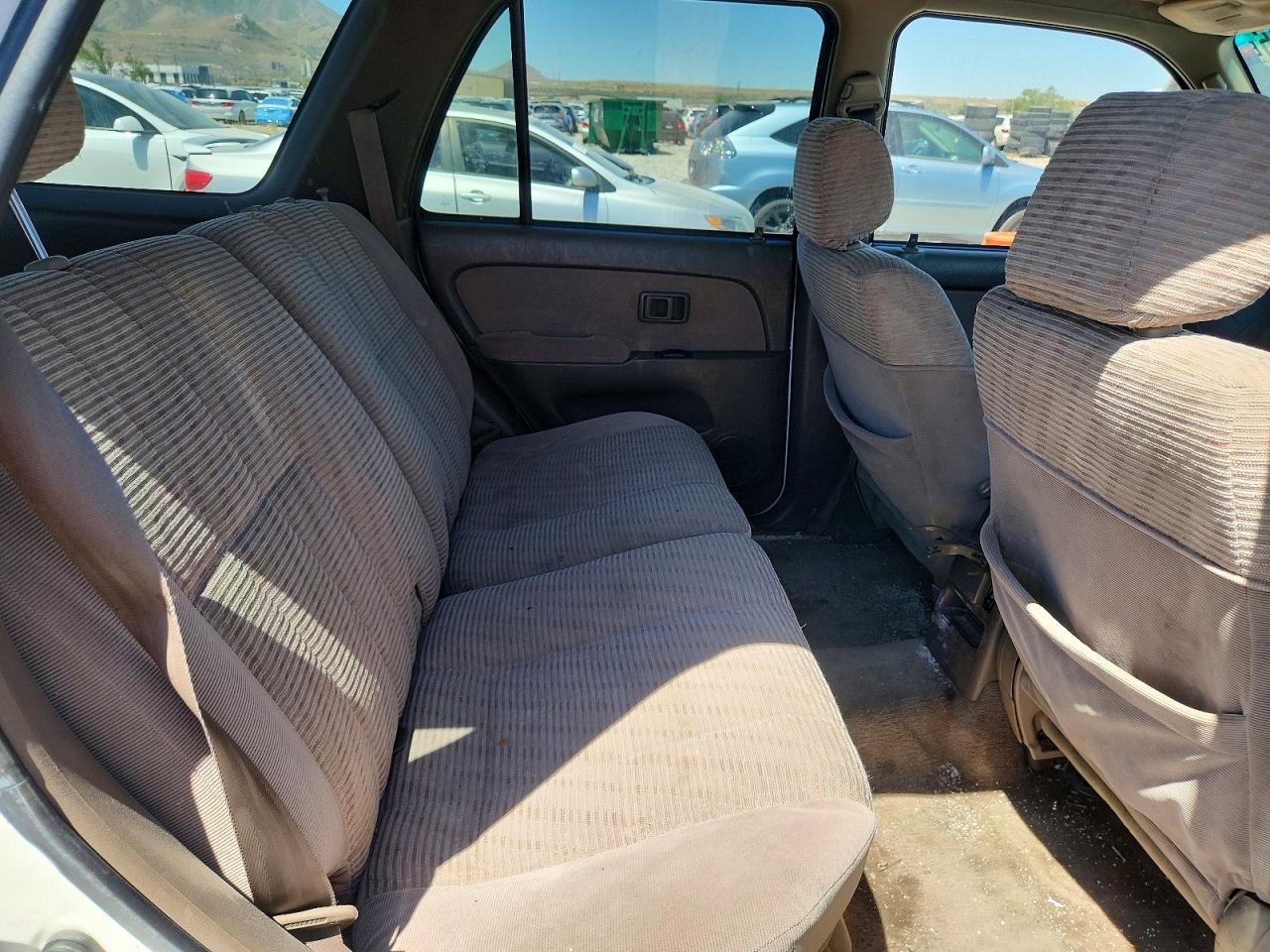 1996 Toyota 4runner Sr5 White vin: JT3HN86R1T0027208