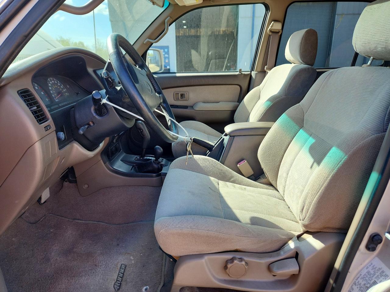1999 Toyota 4runner Sr5 Silver vin: JT3HN86R1X0196540