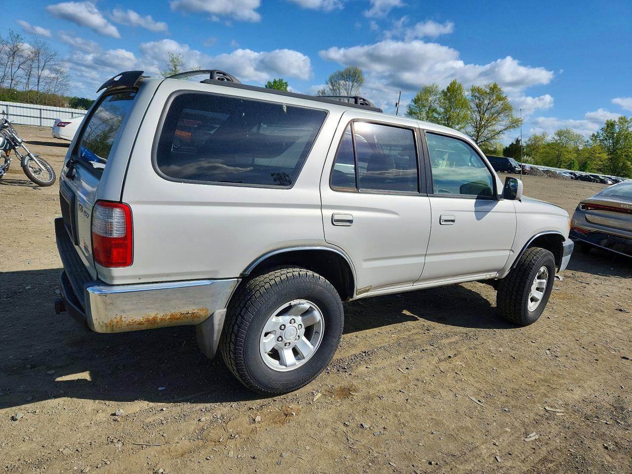 1999 Toyota 4runner Sr5 Silver vin: JT3HN86R1X0196540